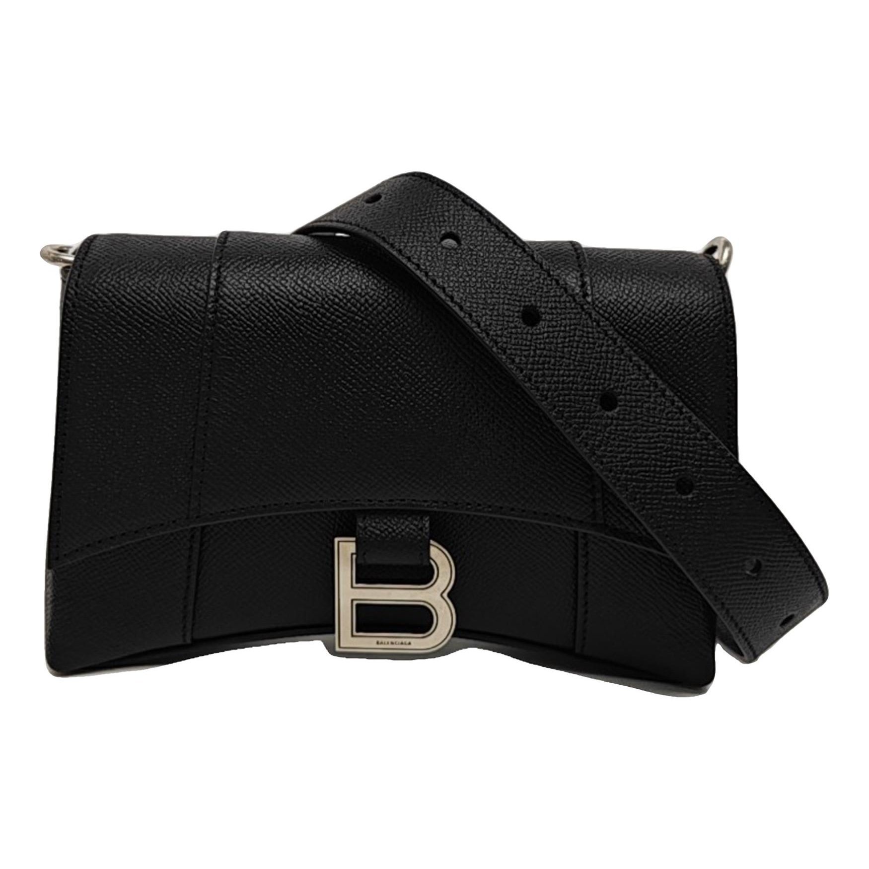 Downtown leather handbag