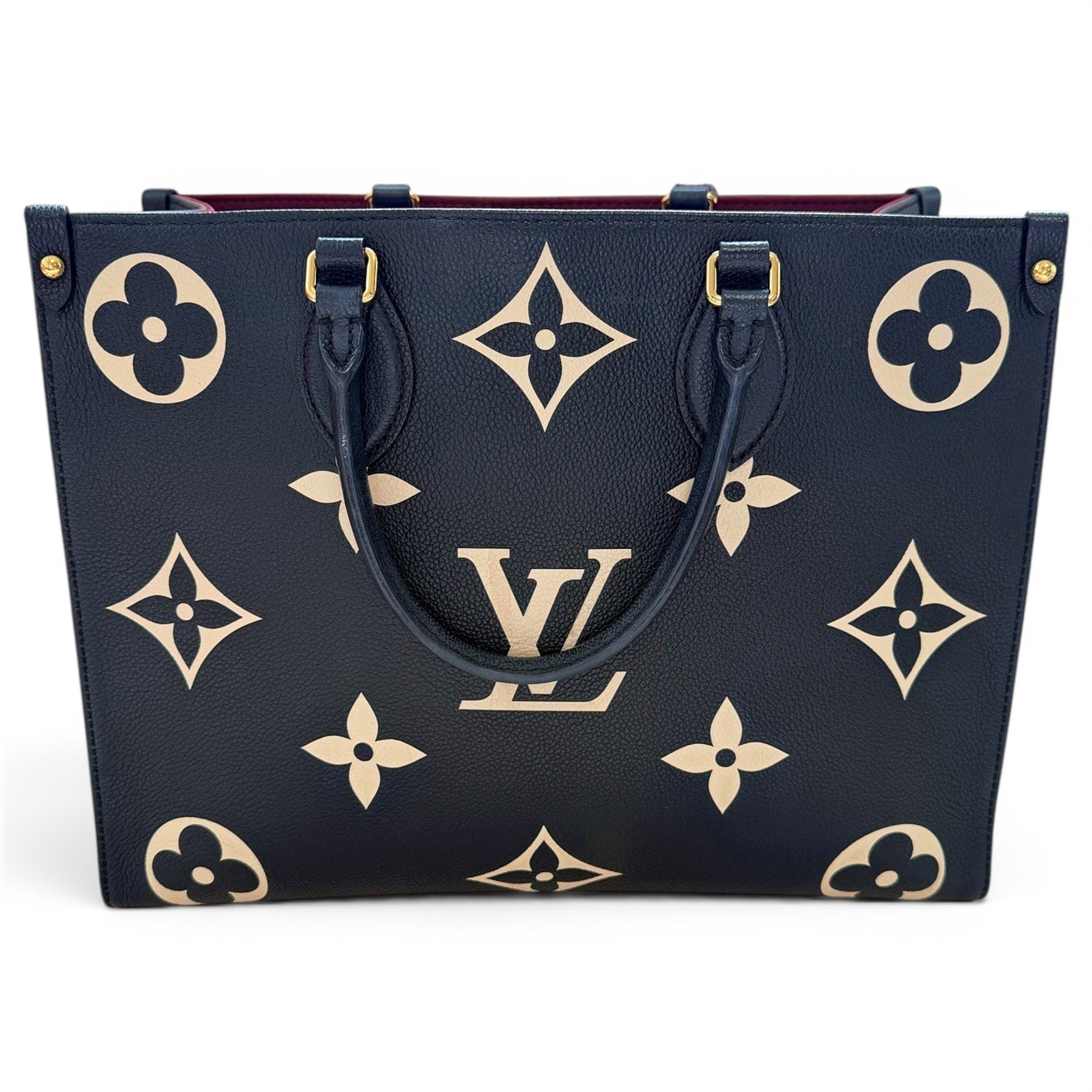 Onthego leather handbag