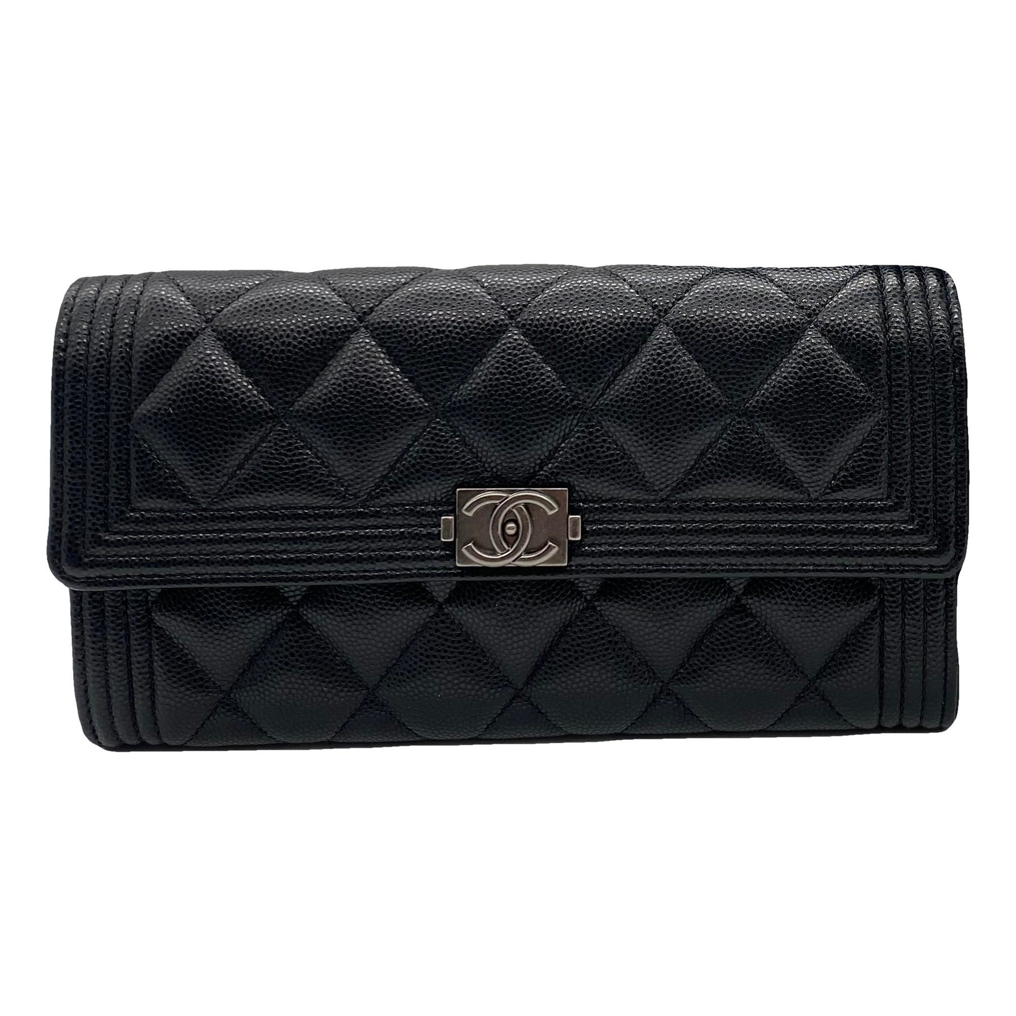 Chanel Leather clutch bag
