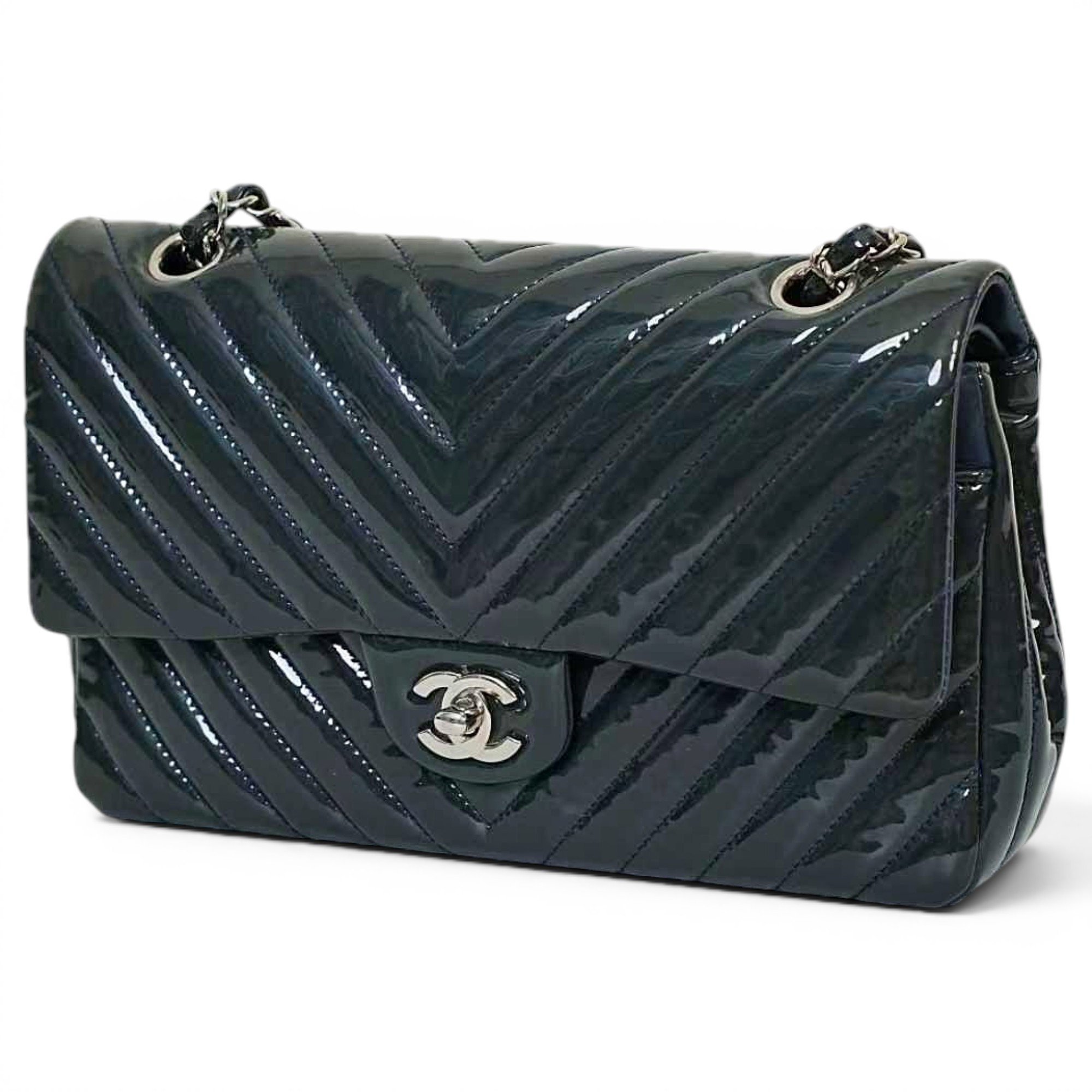 Timeless/Classique patent leather handbag