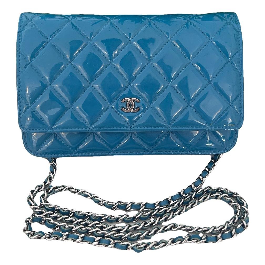 Wallet On Chain Timeless/Classique patent leather crossbody bag