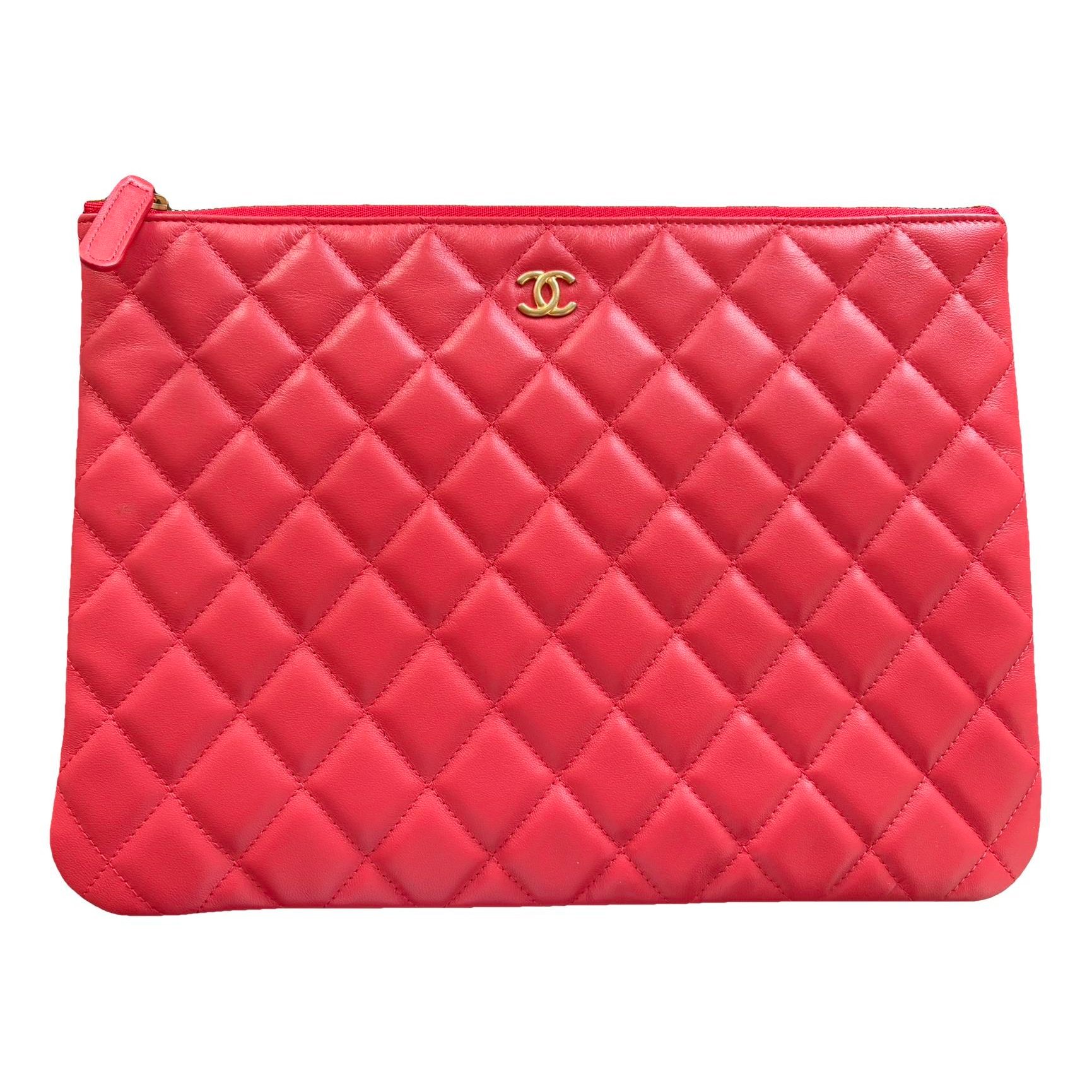 Chanel Timeless/Classique leather clutch bag