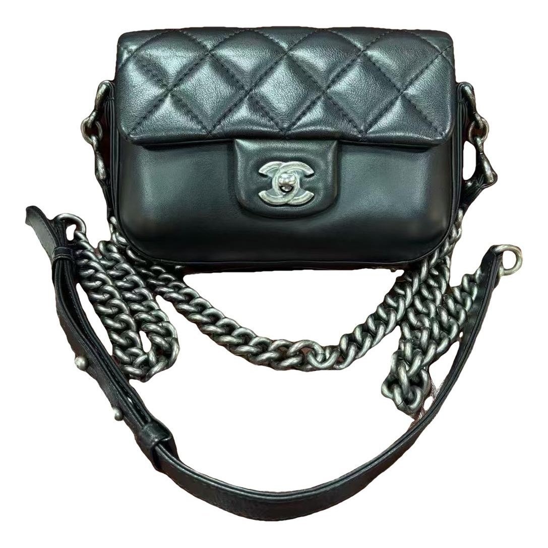 Timeless/Classique leather crossbody bag