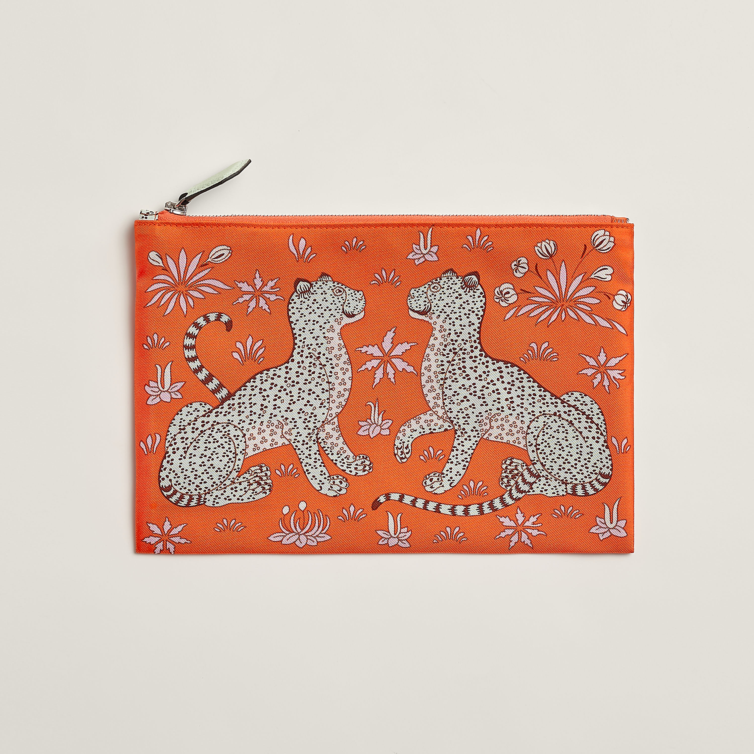 Silky Pocket pouch