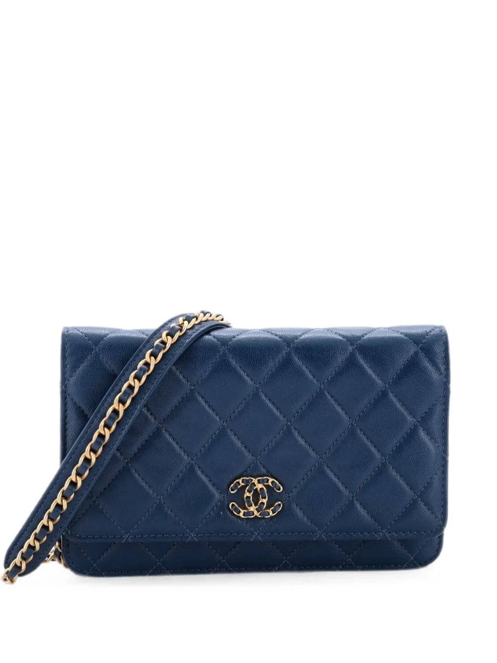 Chain Infinity Wallet on Chain Quilted Lambskin crossbody bag