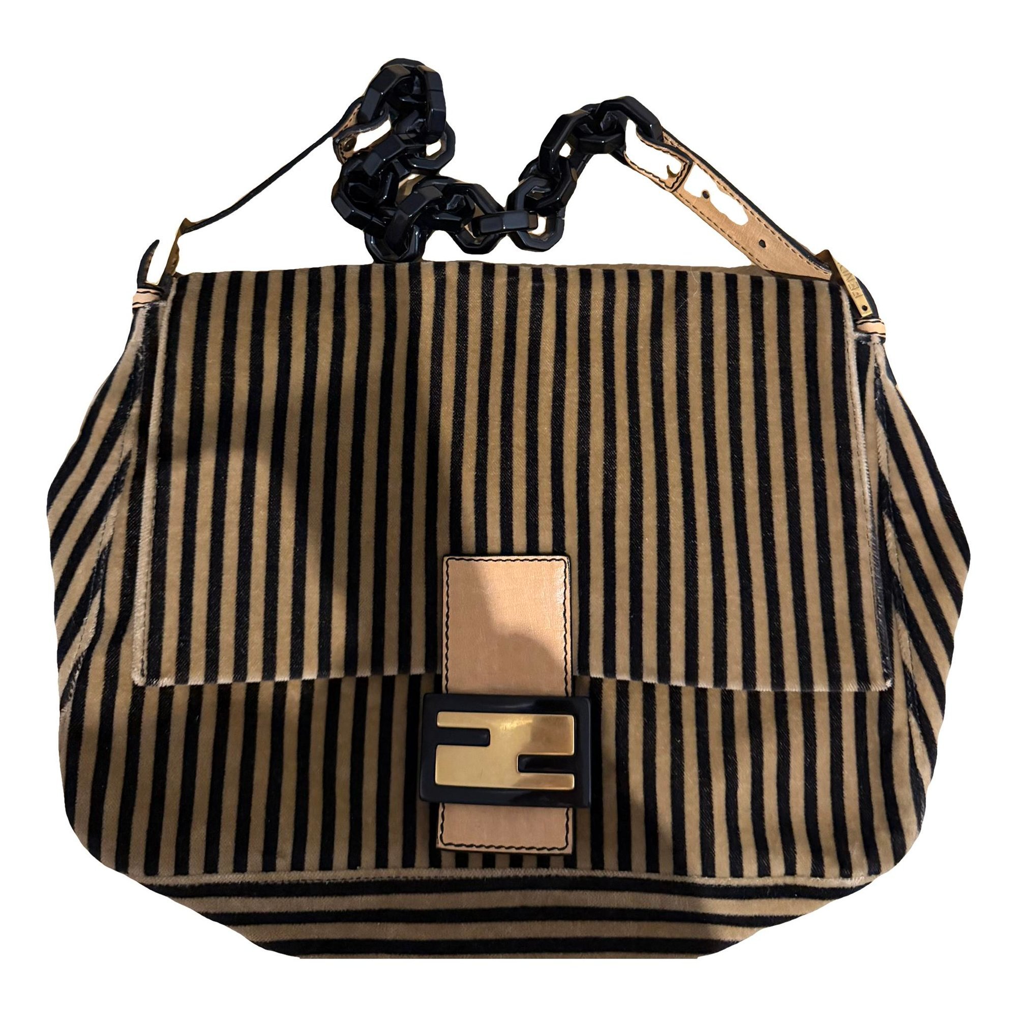 Baguette velvet handbag