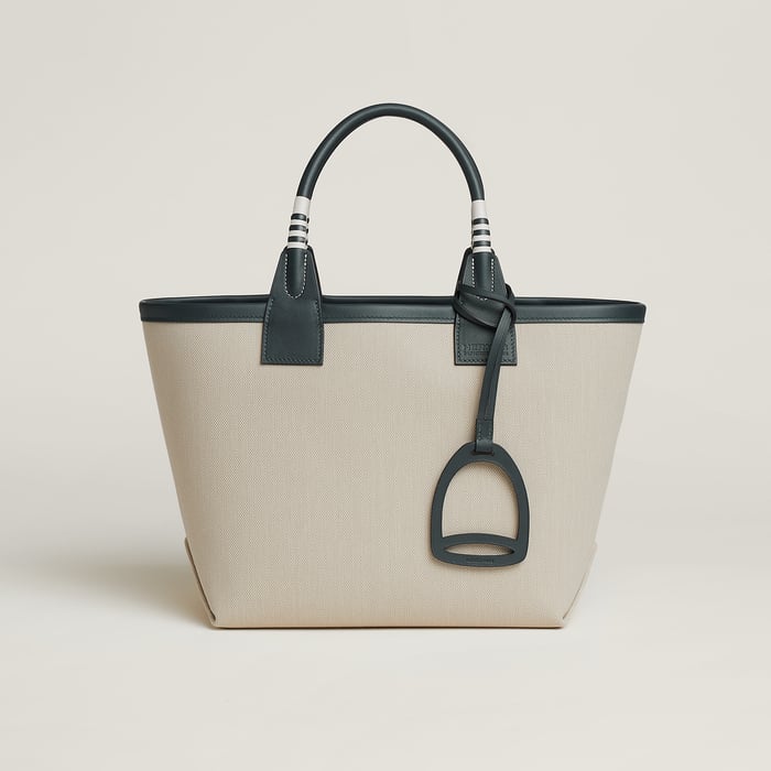 Steeple 25 Bag