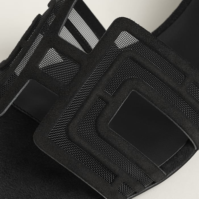 Noir Oasis Sandal