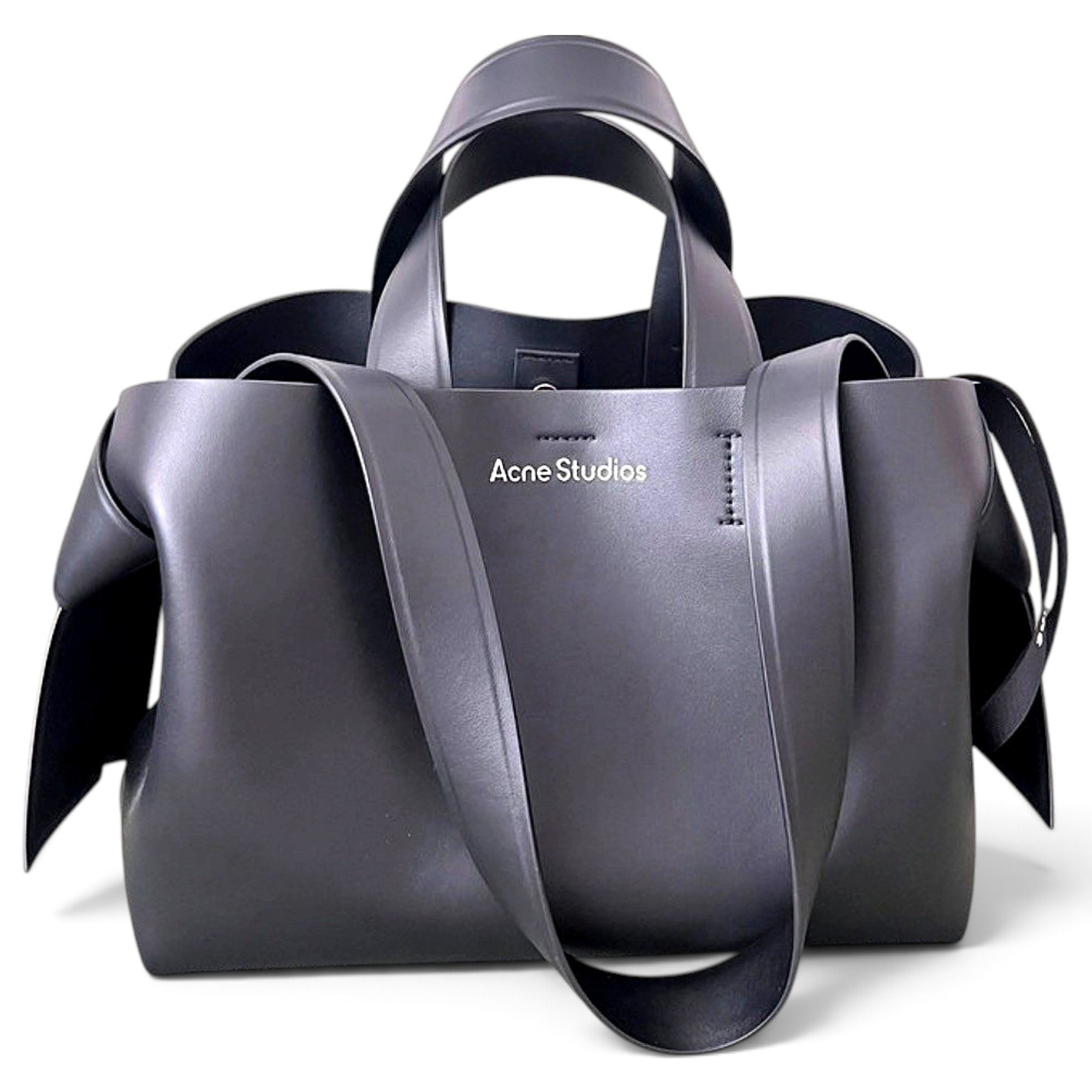 Musubi leather handbag
