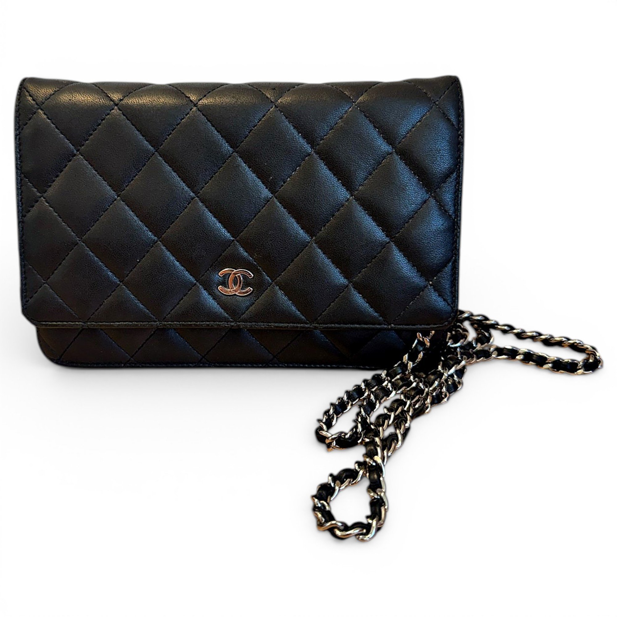 Wallet On Chain leather crossbody bag