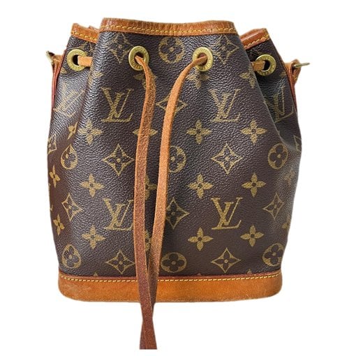Nano Noé leather handbag