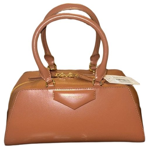 Antigona leather handbag
