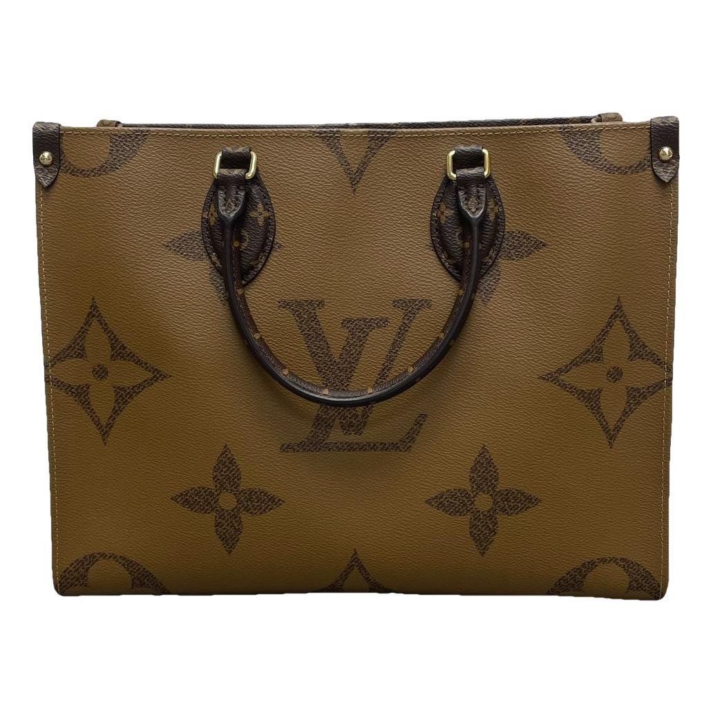 Onthego leather handbag