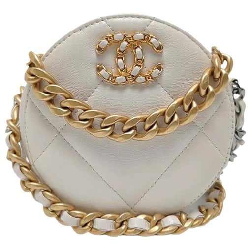 Chanel 19 handbag