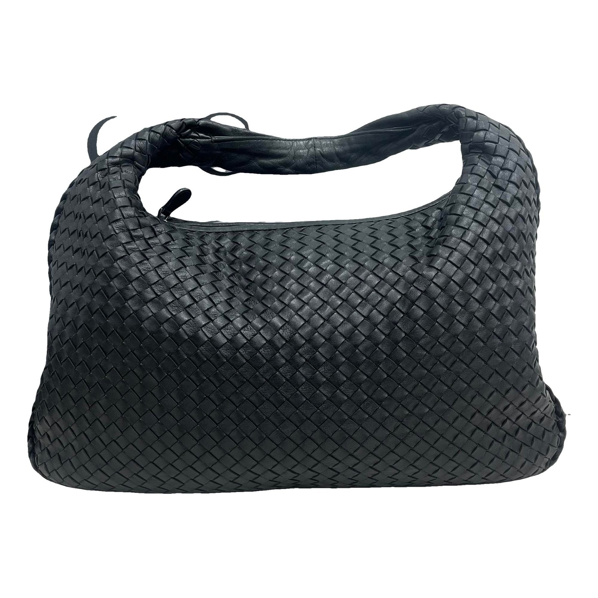 Veneta leather handbag