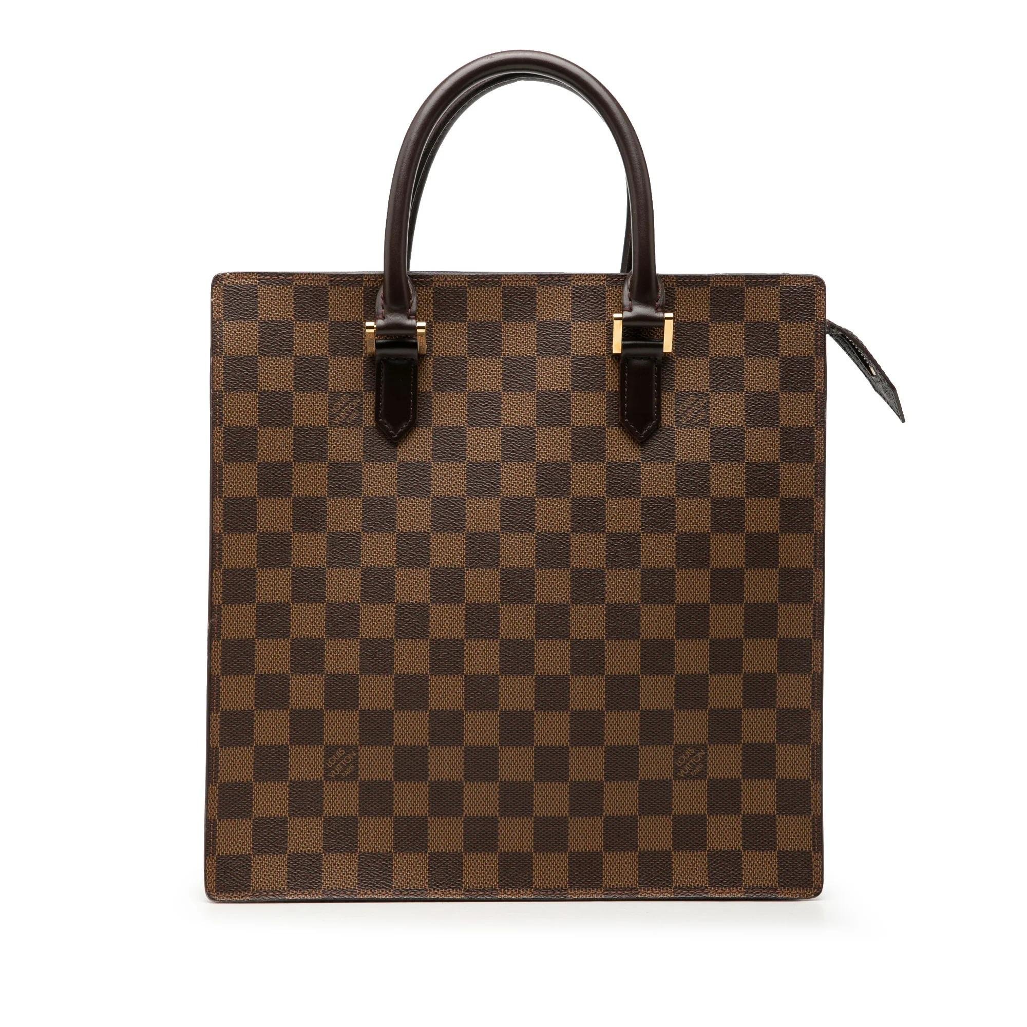 Plat leather handbag
