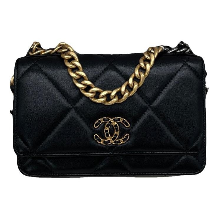 Wallet On Chain Chanel 19 leather handbag
