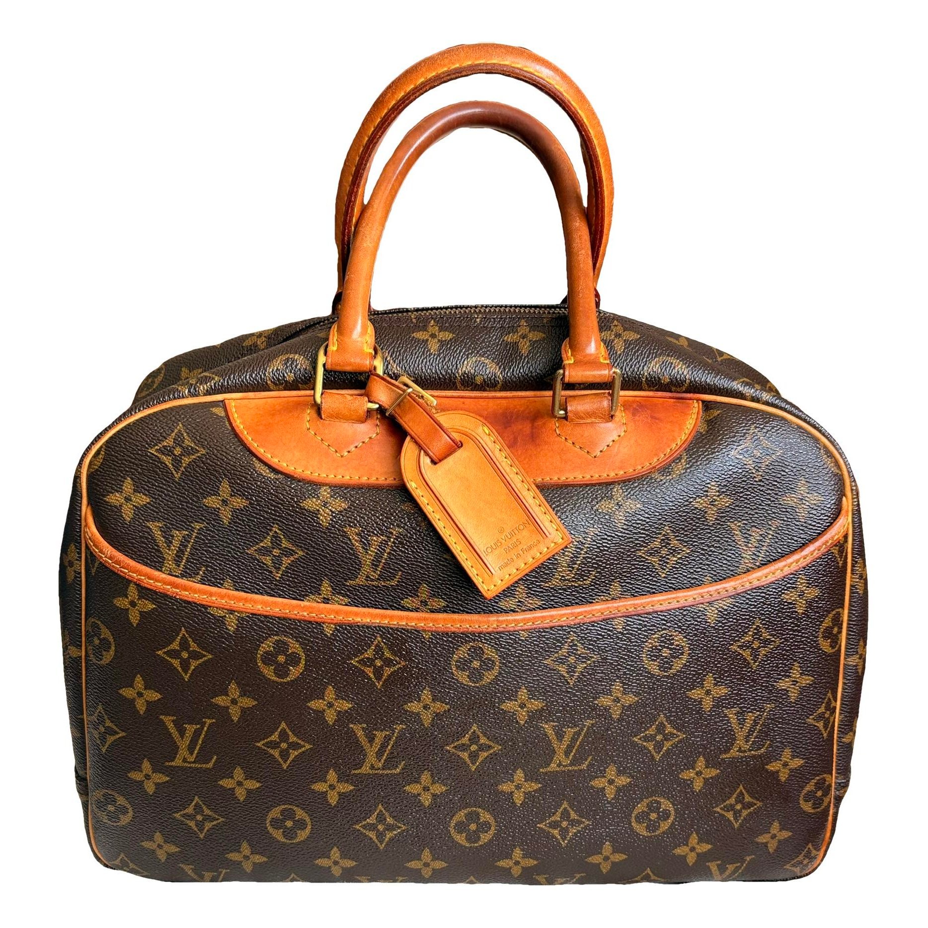 Leather travel bag