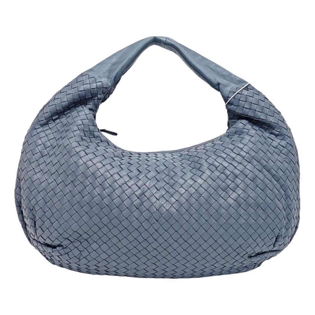Veneta leather handbag
