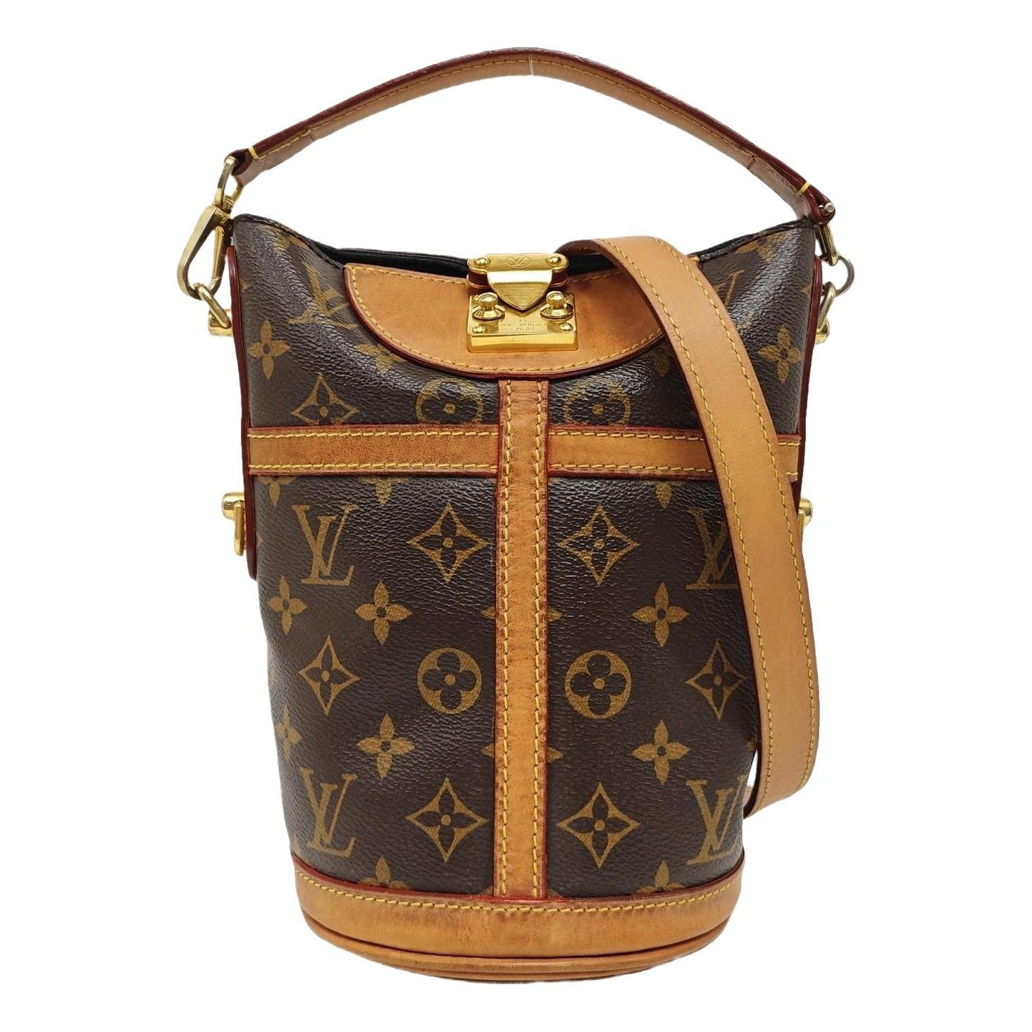 Duffle leather handbag