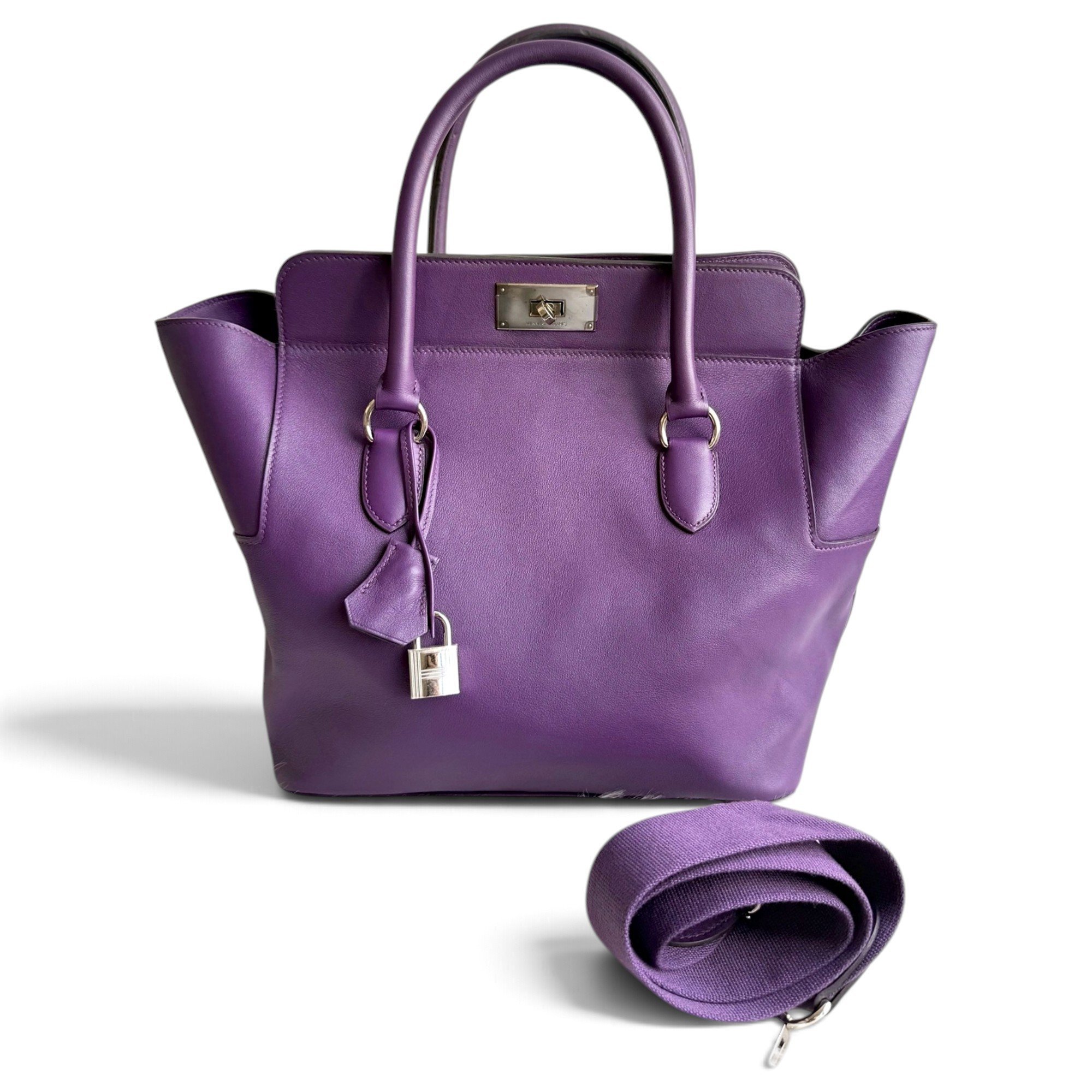 Toolbox leather handbag