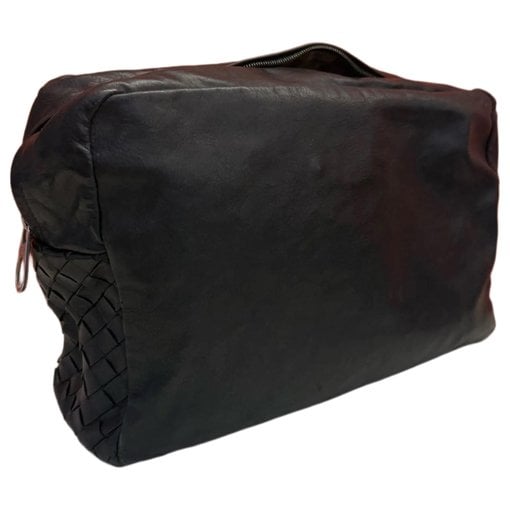 Leather clutch bag