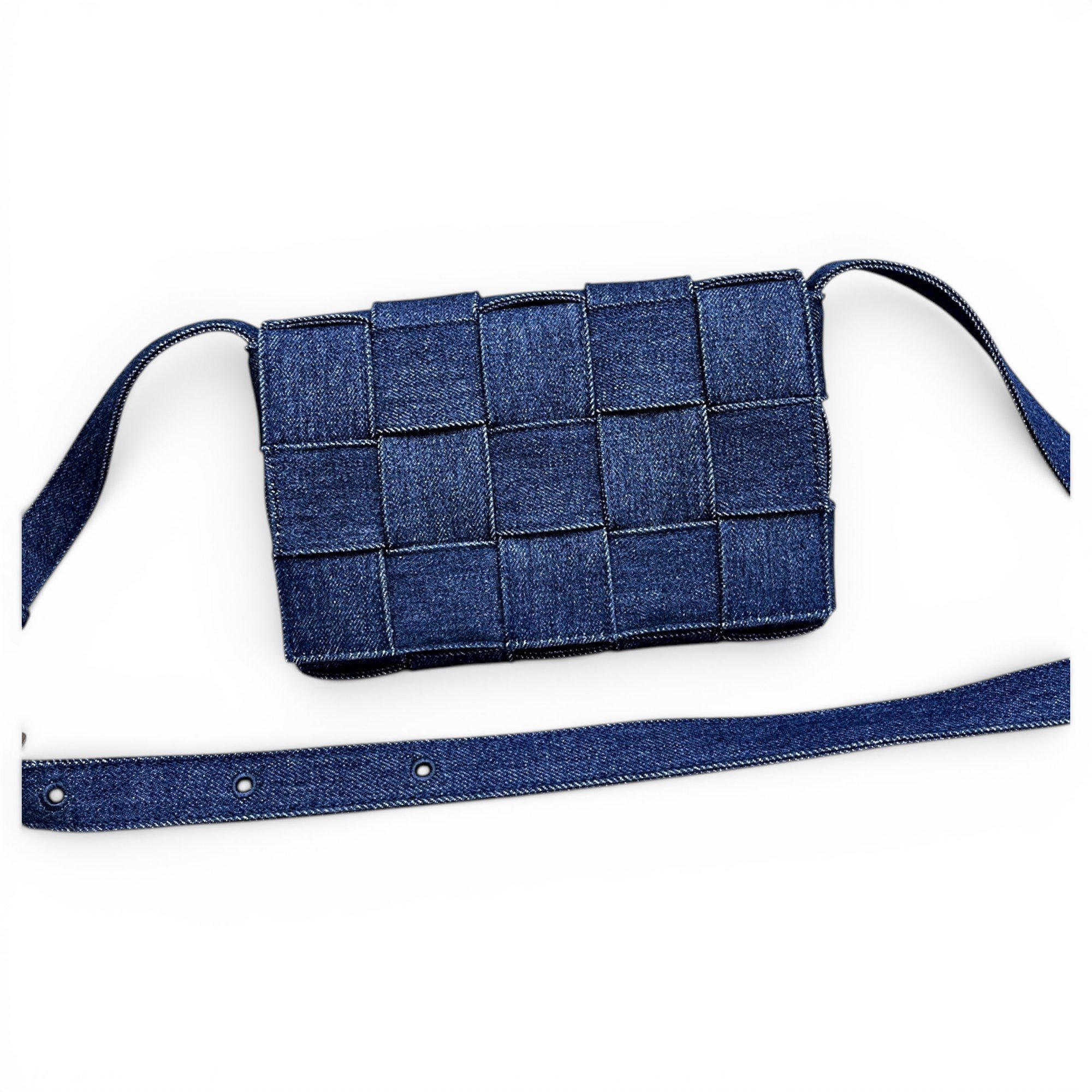 Cassette handbag