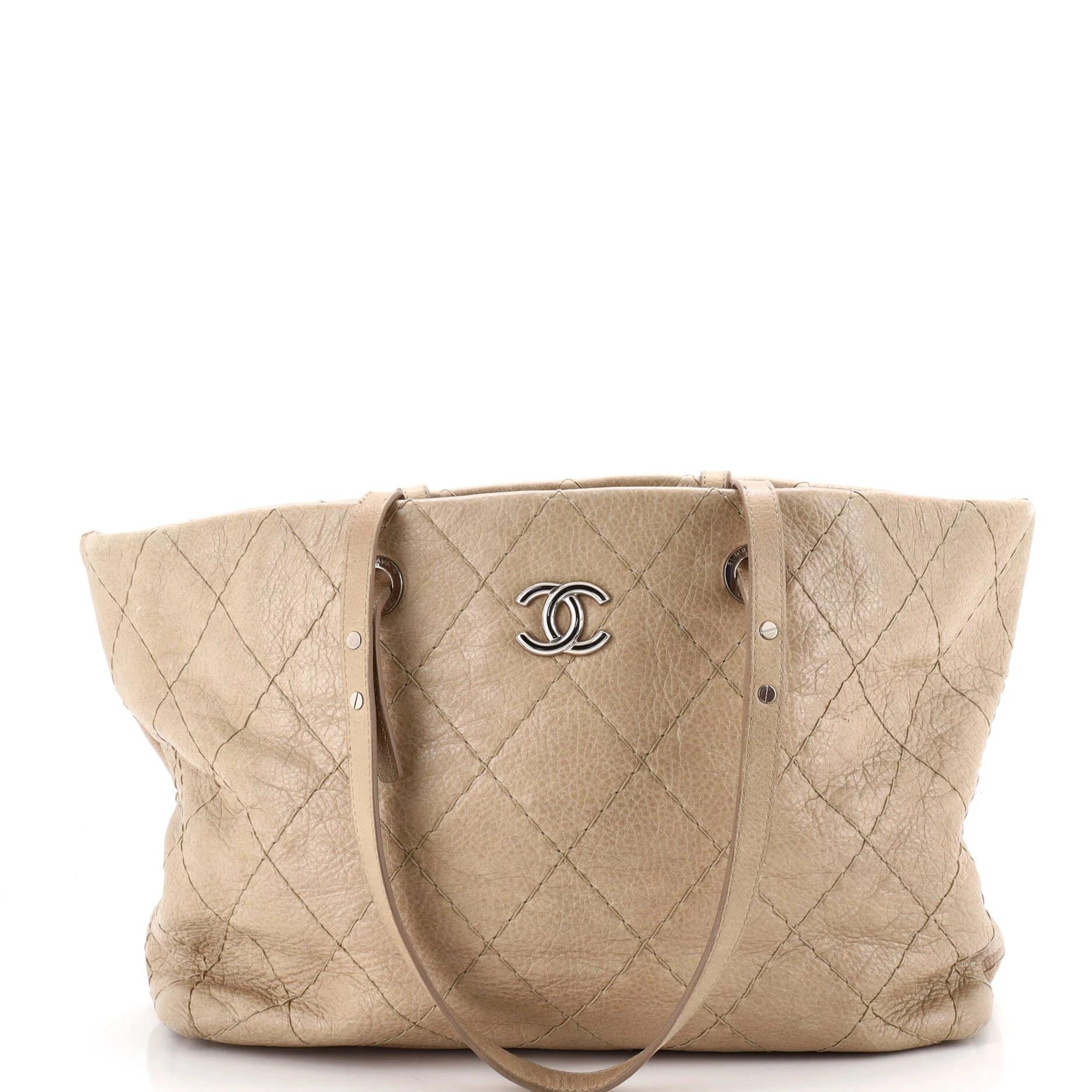 Leather tote