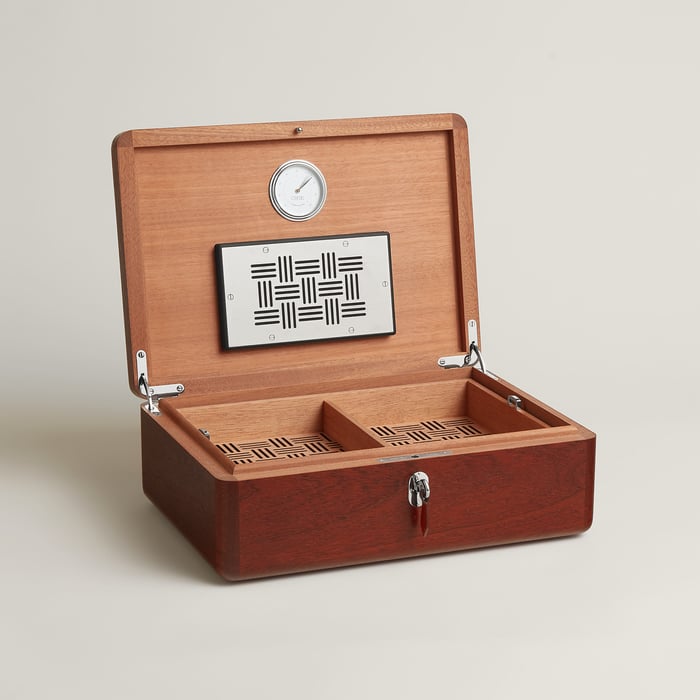 Casaque H Milleraies Cigar Box