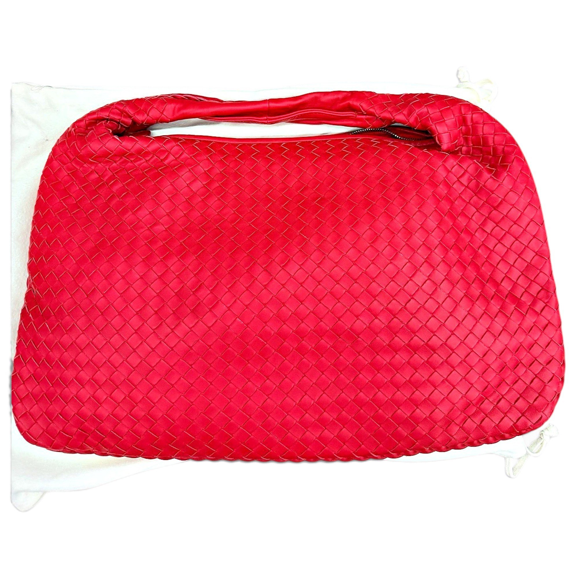 Veneta leather handbag