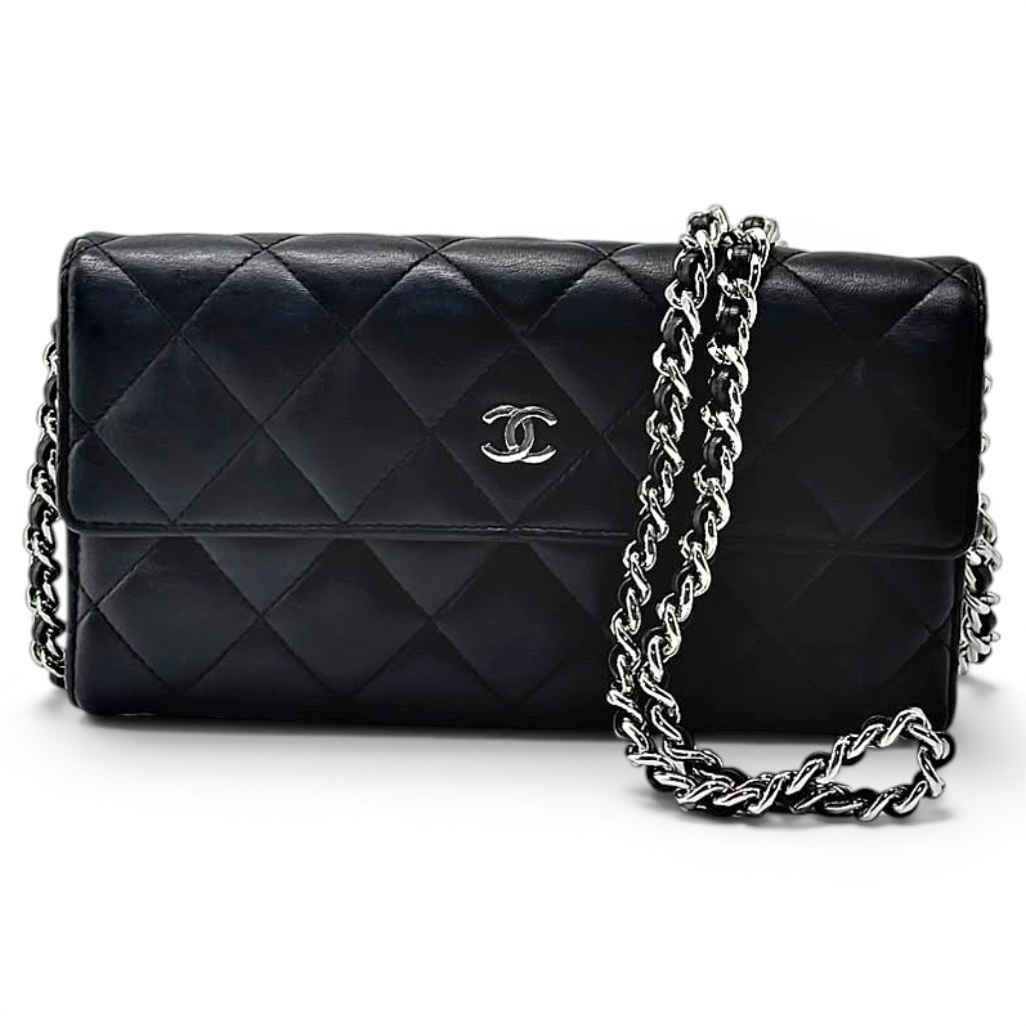 Wallet On Chain Timeless/Classique leather crossbody bag