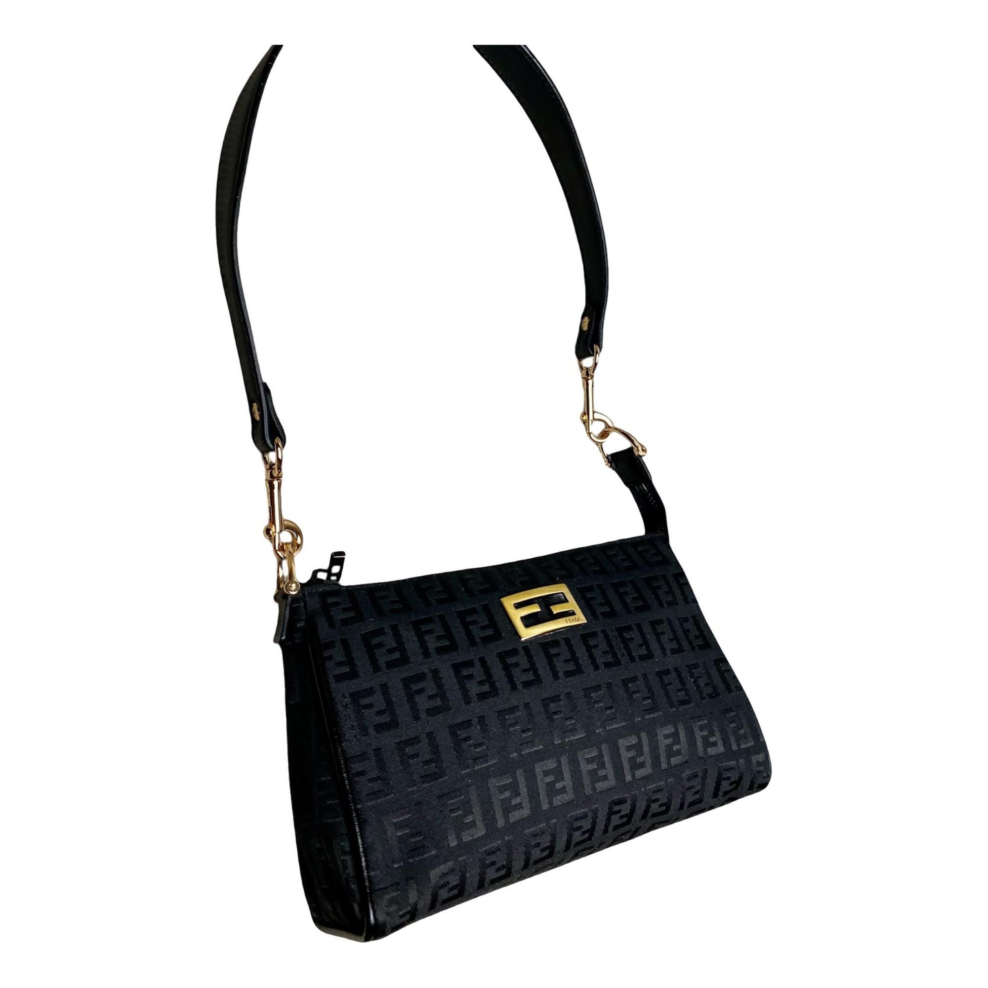 Baguette cloth handbag