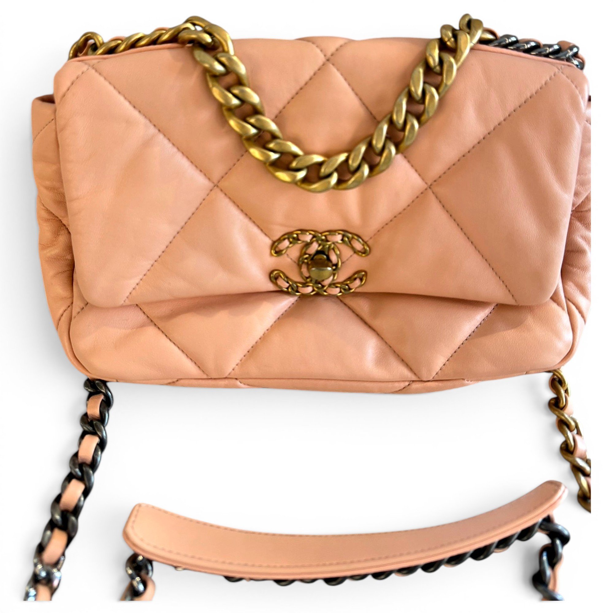 Chanel 19 leather handbag