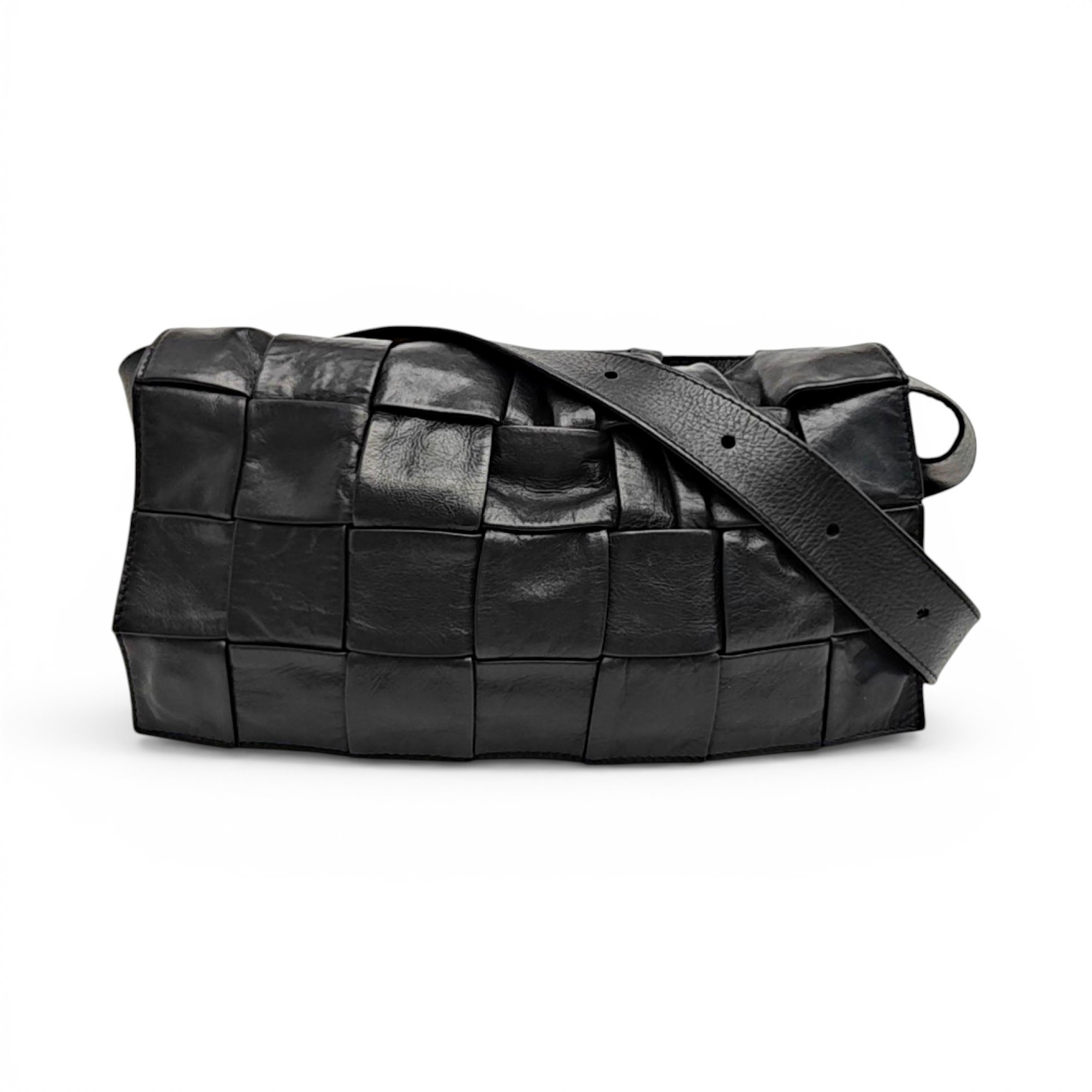 Cassette leather handbag