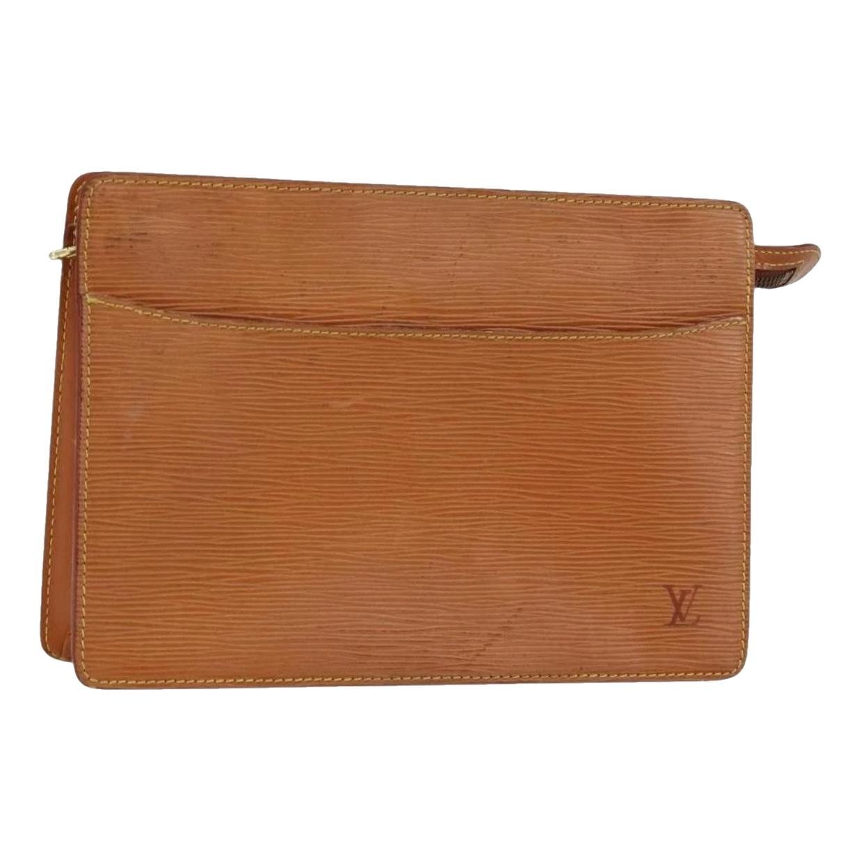 Leather clutch bag