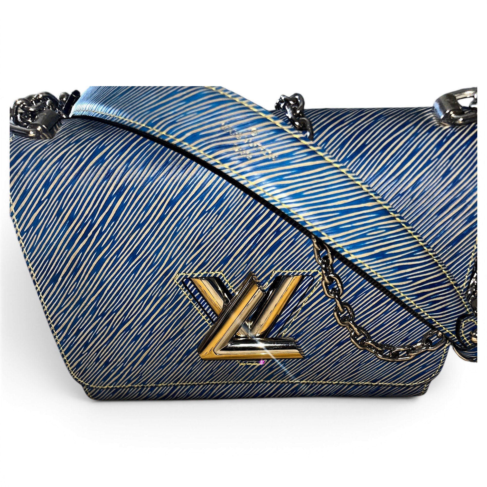 Twist leather handbag