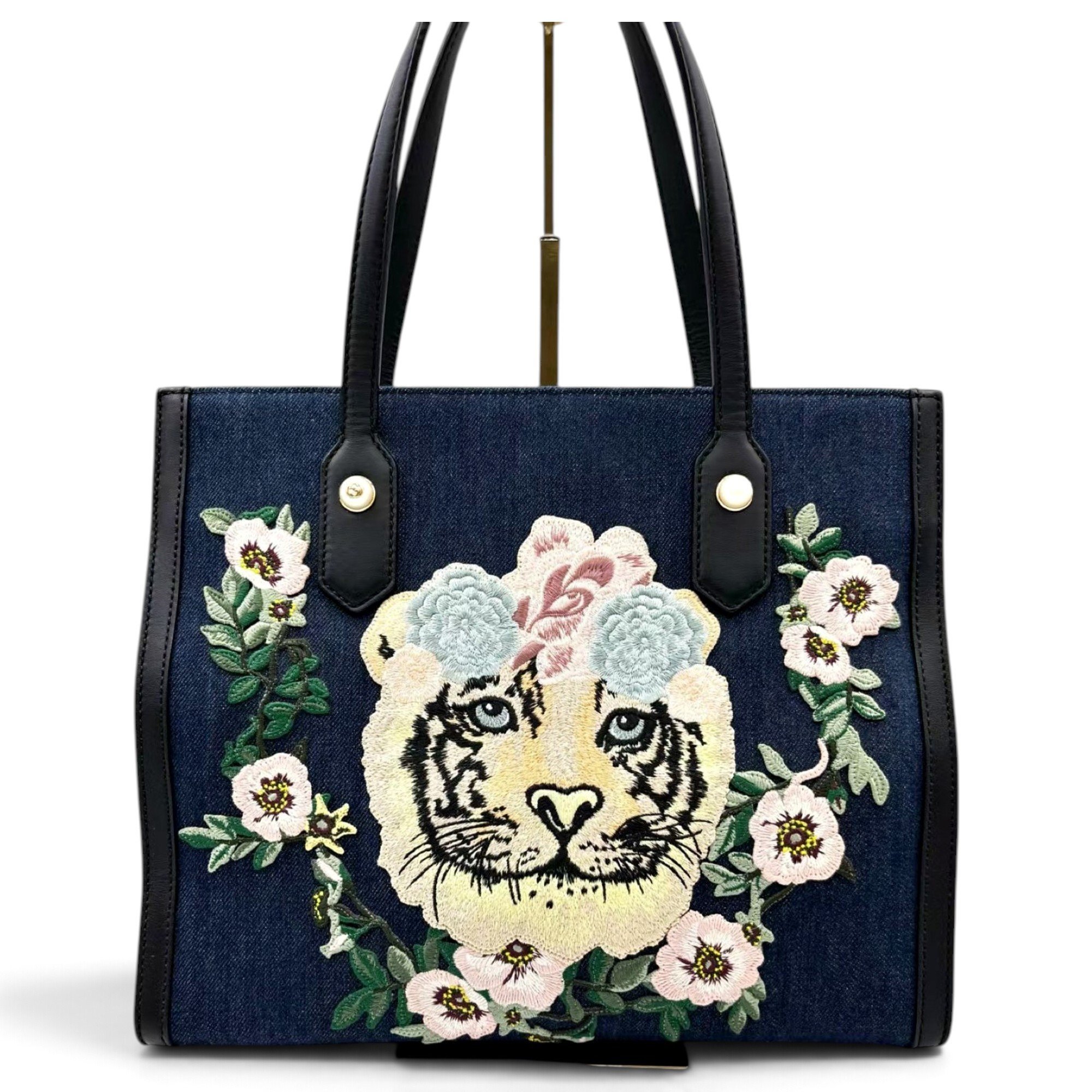 Tote
