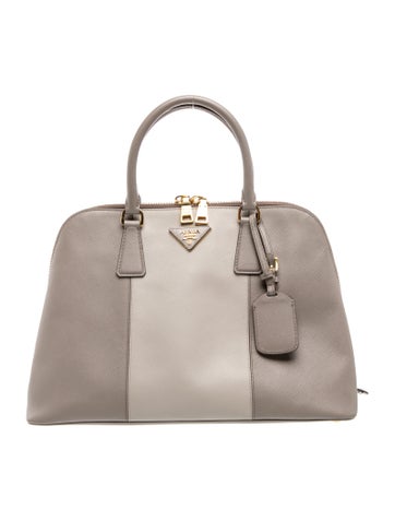 Saffiano Leather Promenade Medium