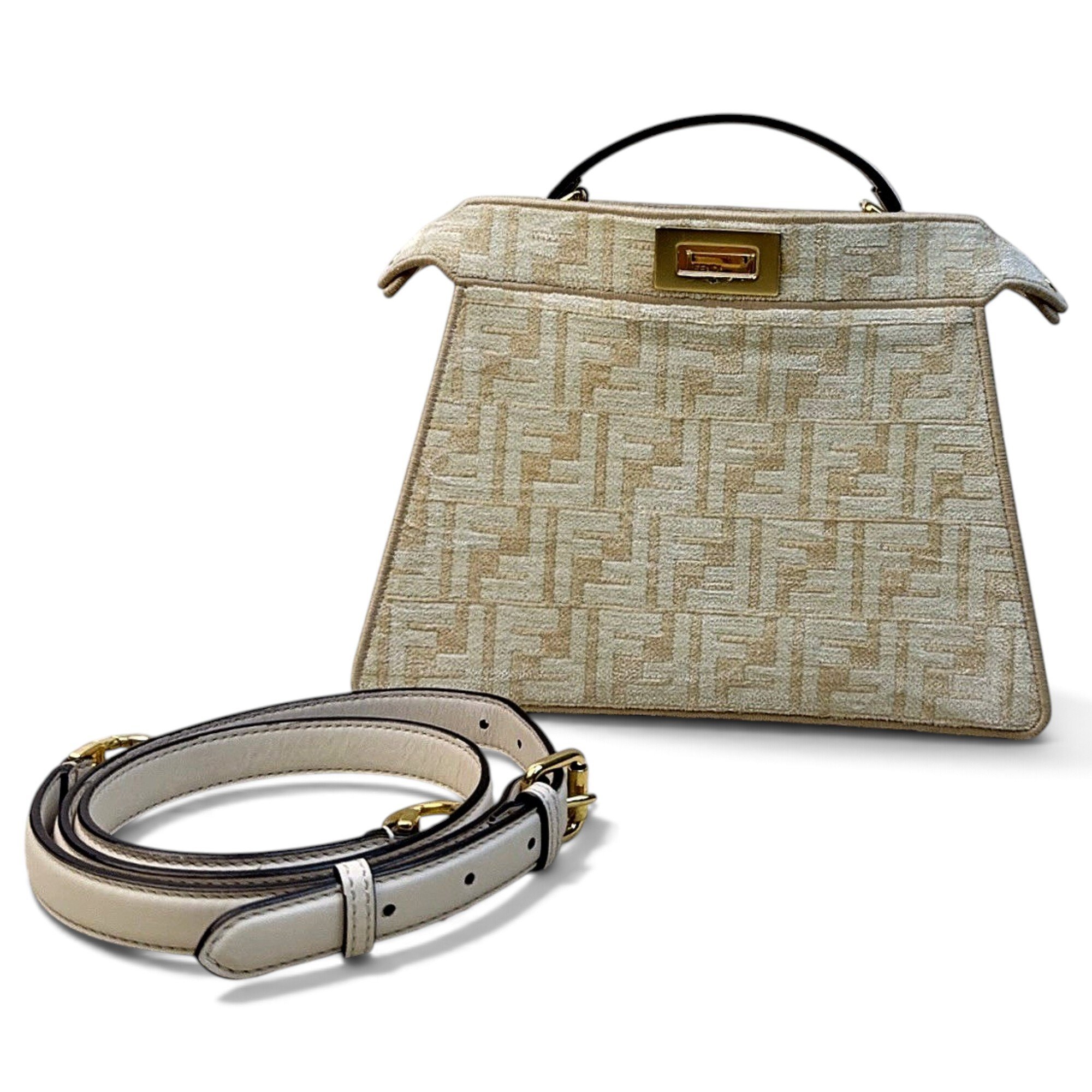 Fendi Peekaboo IseeU cloth handbag