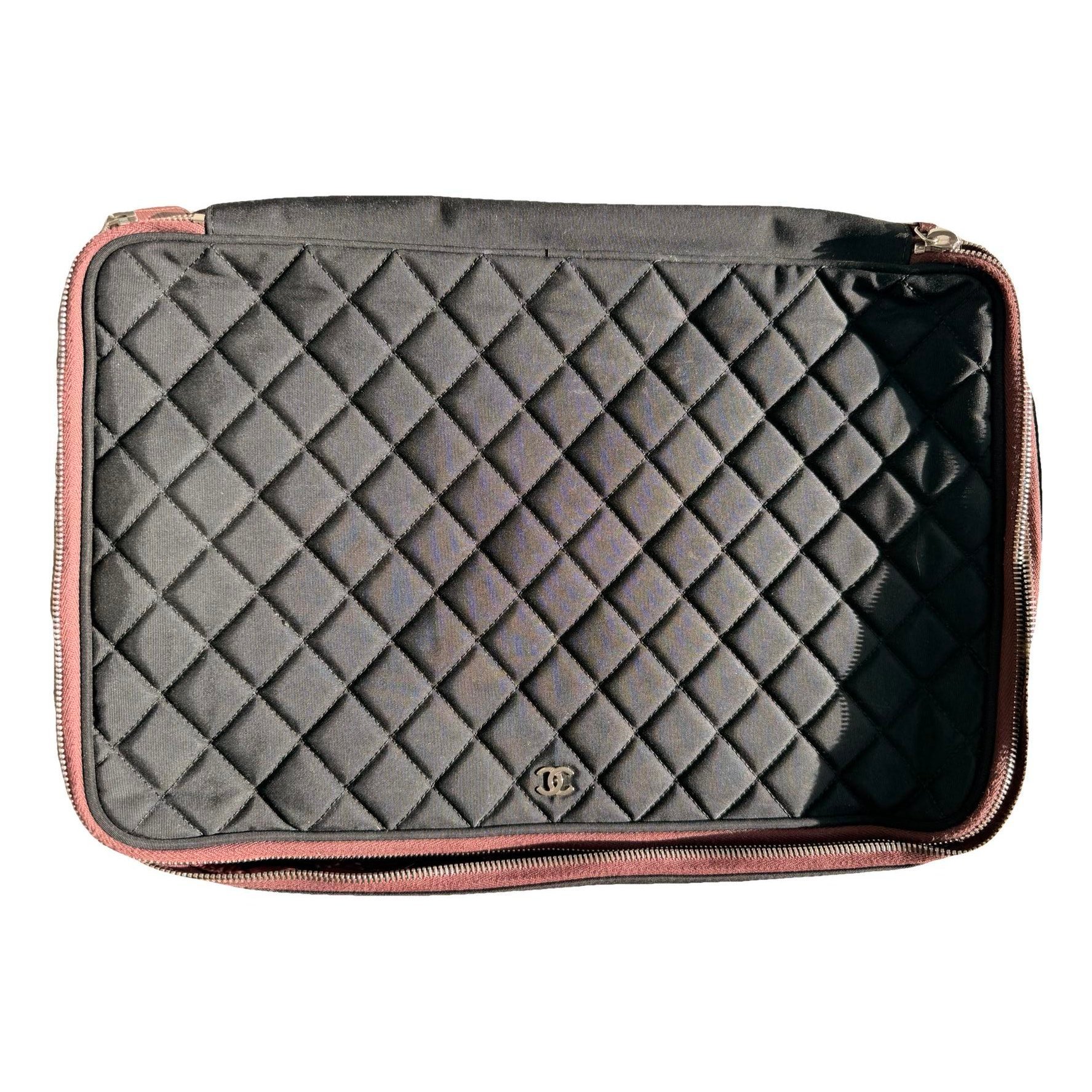 Clutch bag