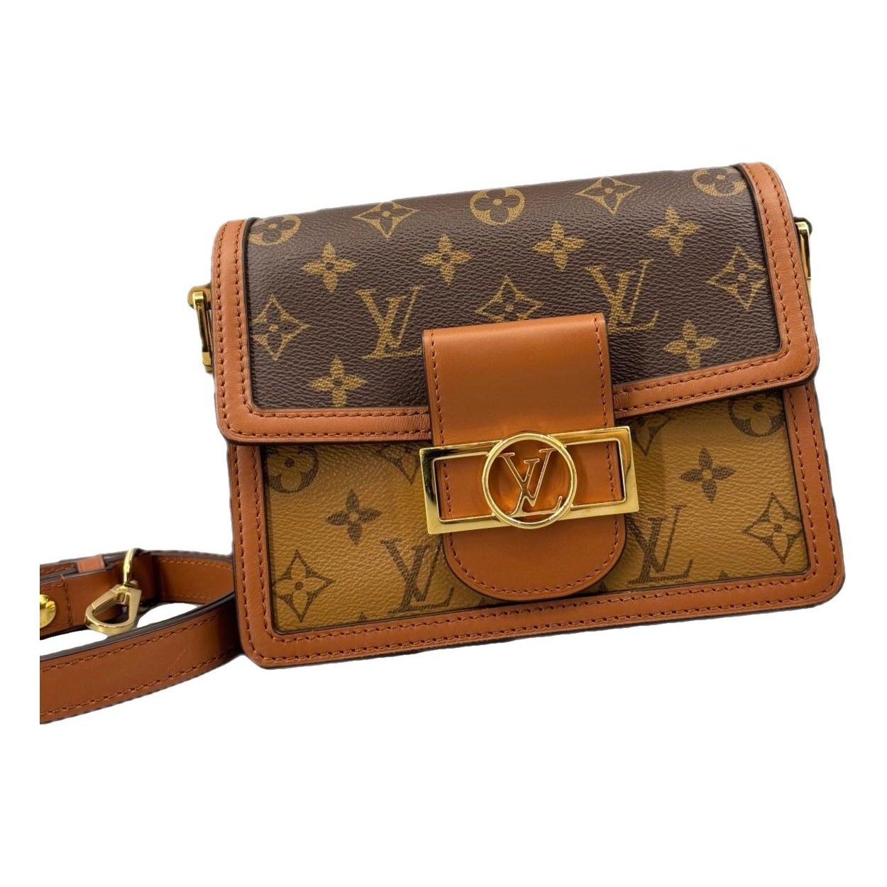 Dauphine leather handbag