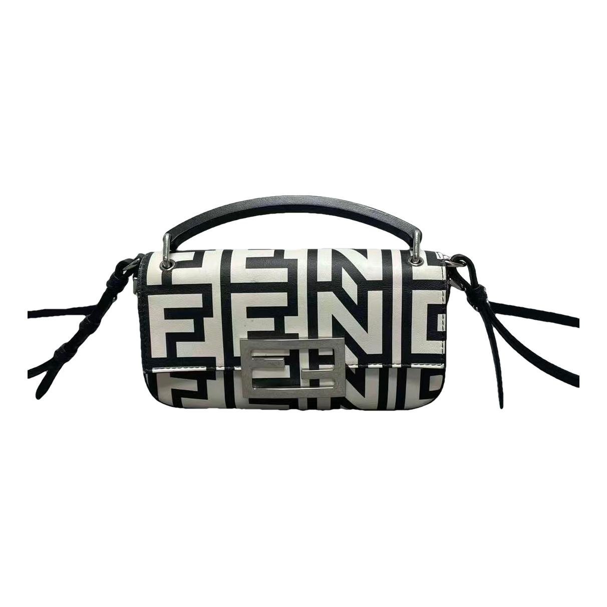 Baguette leather handbag