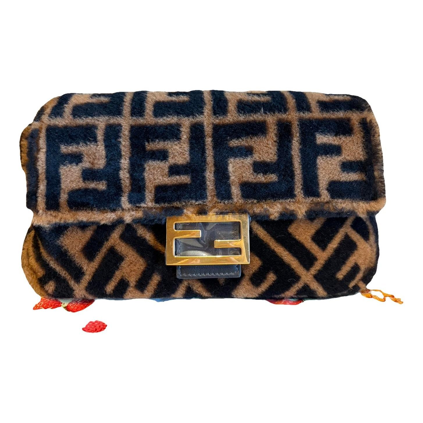 Baguette leather handbag