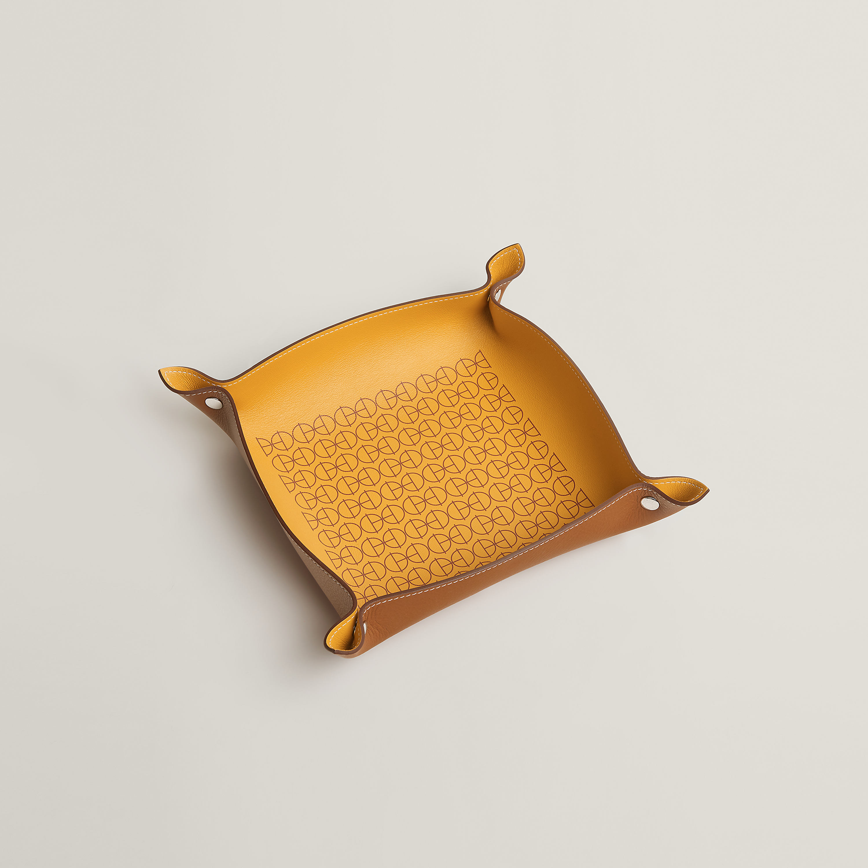 Mises et Relances H Rond change tray