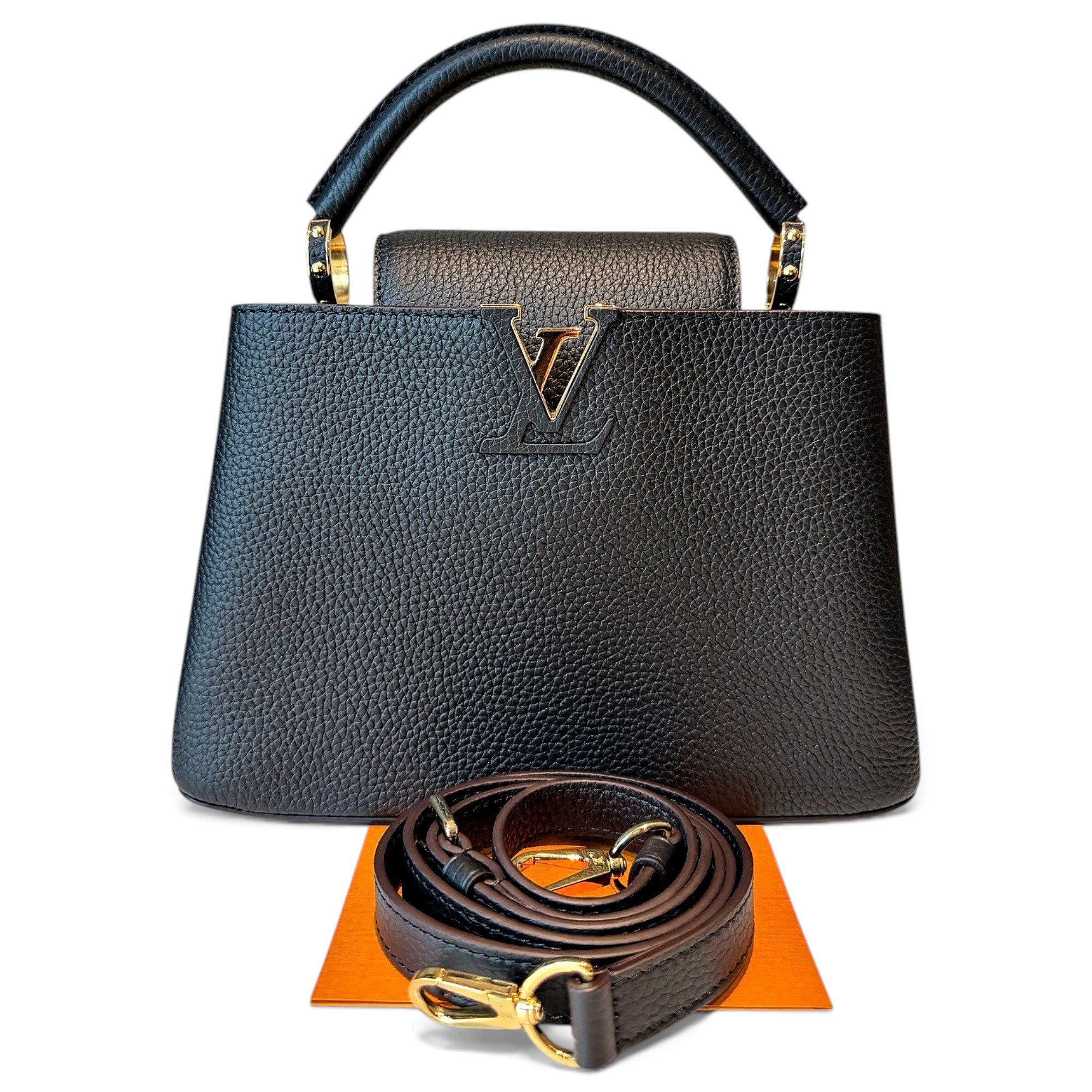 Capucines leather handbag