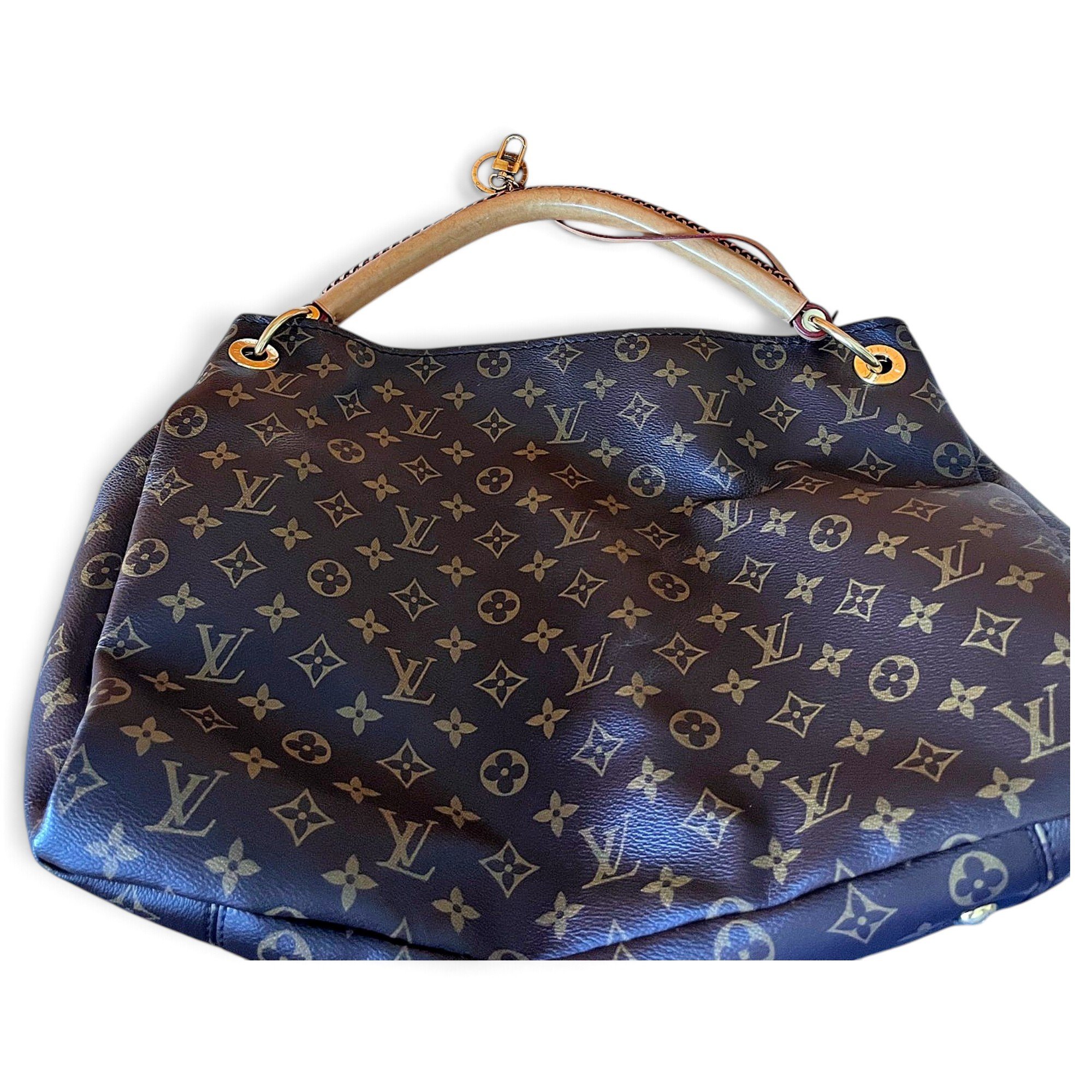 Graceful leather handbag