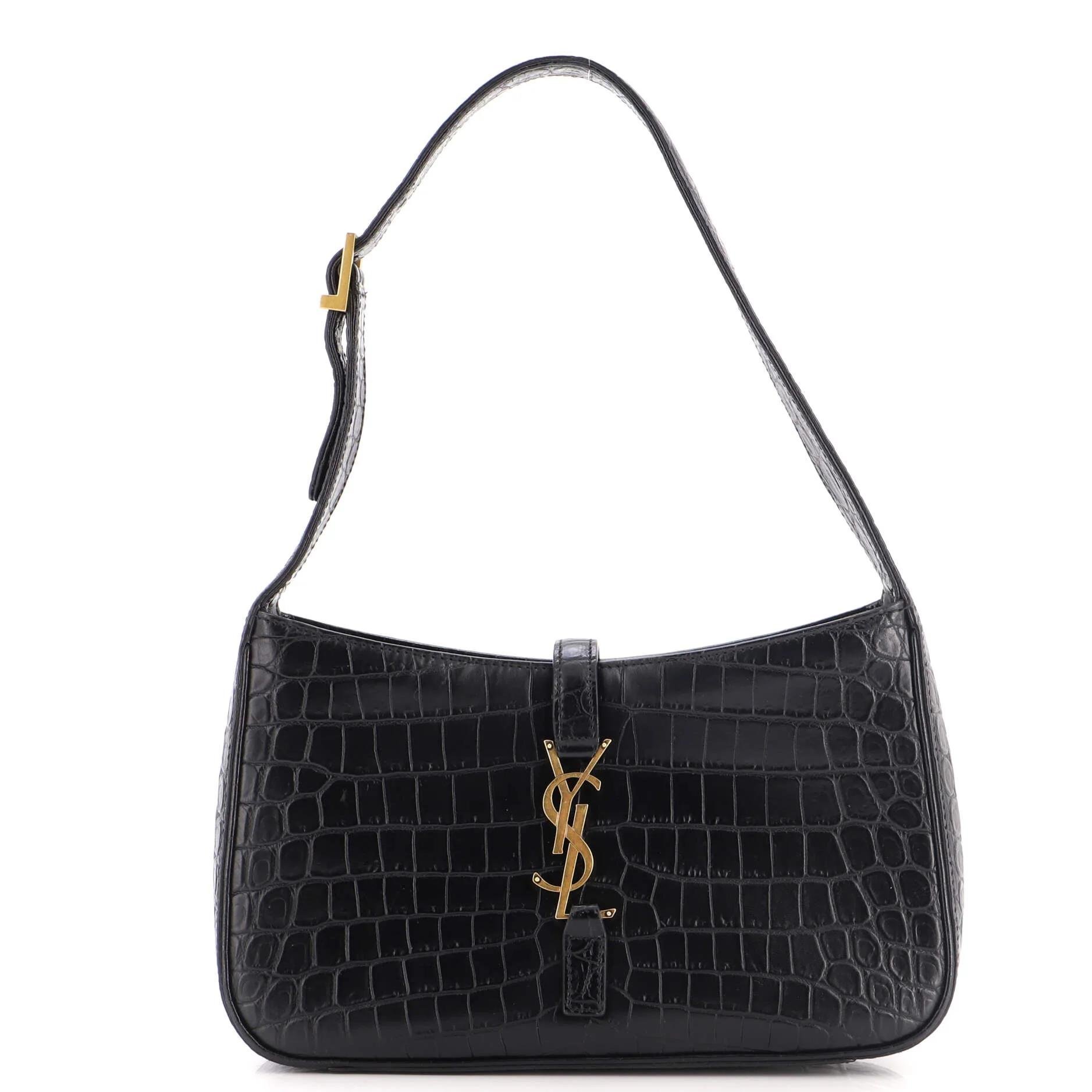 Le 5 à 7 leather handbag