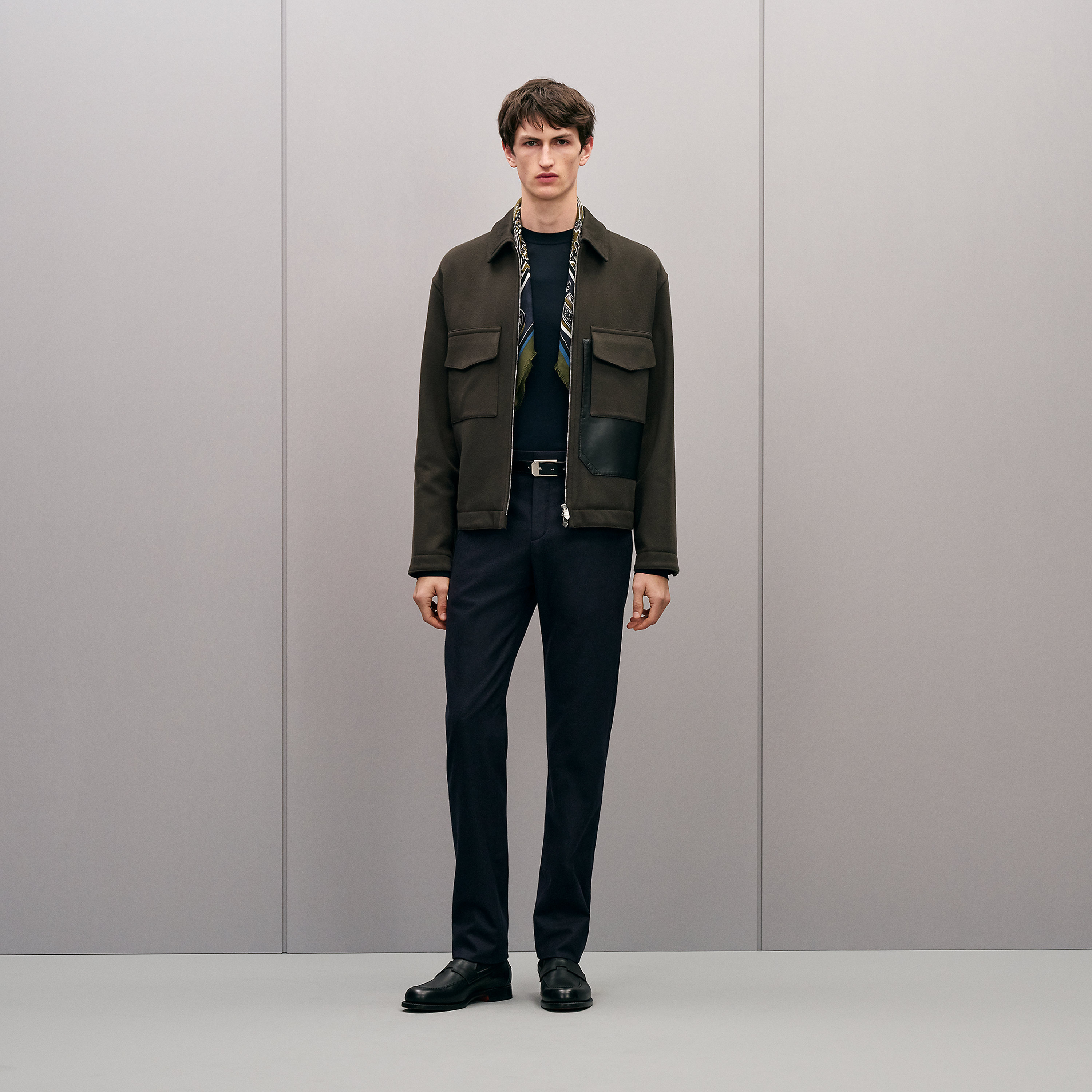 Cashmere zipped straight cut jacket with leather details