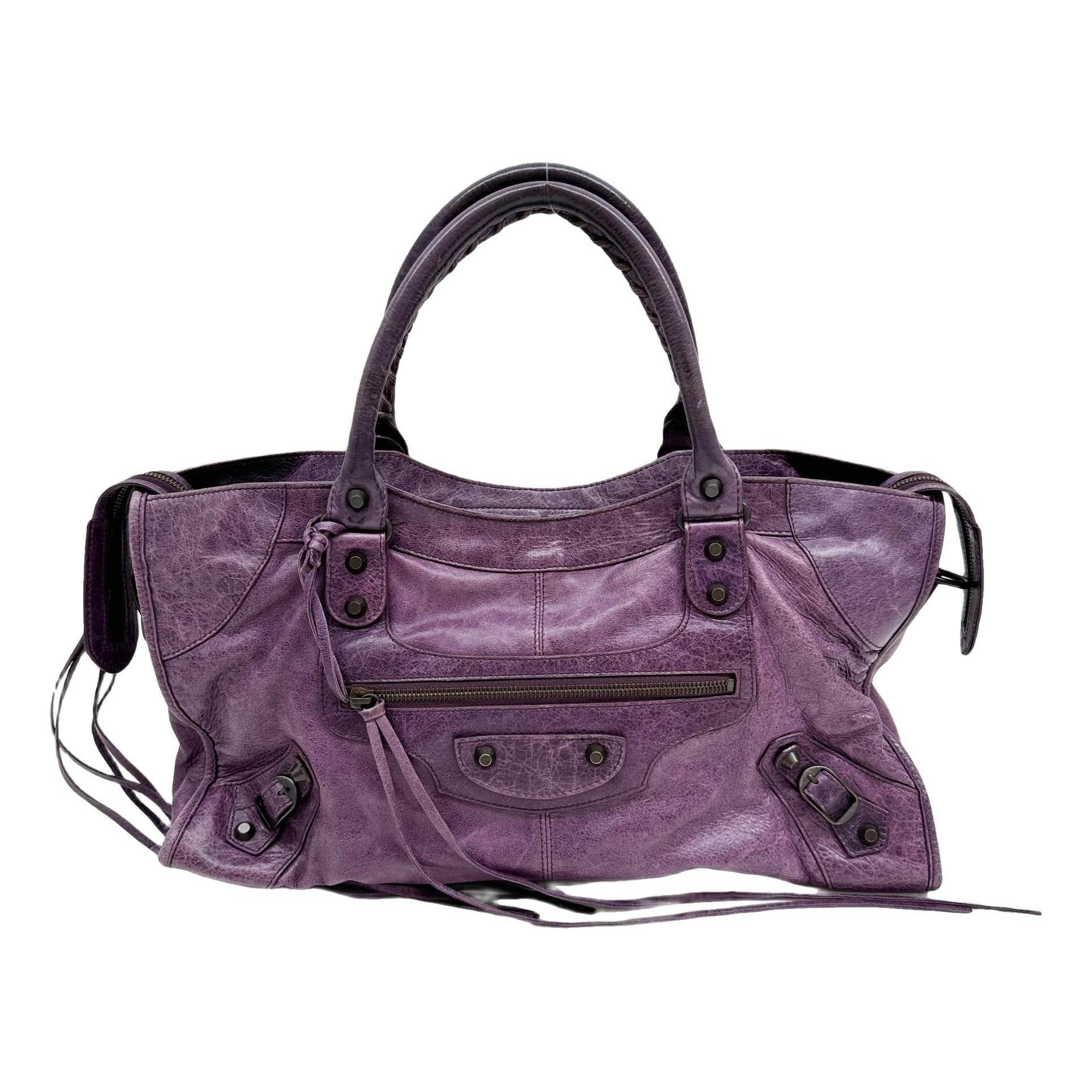City leather handbag