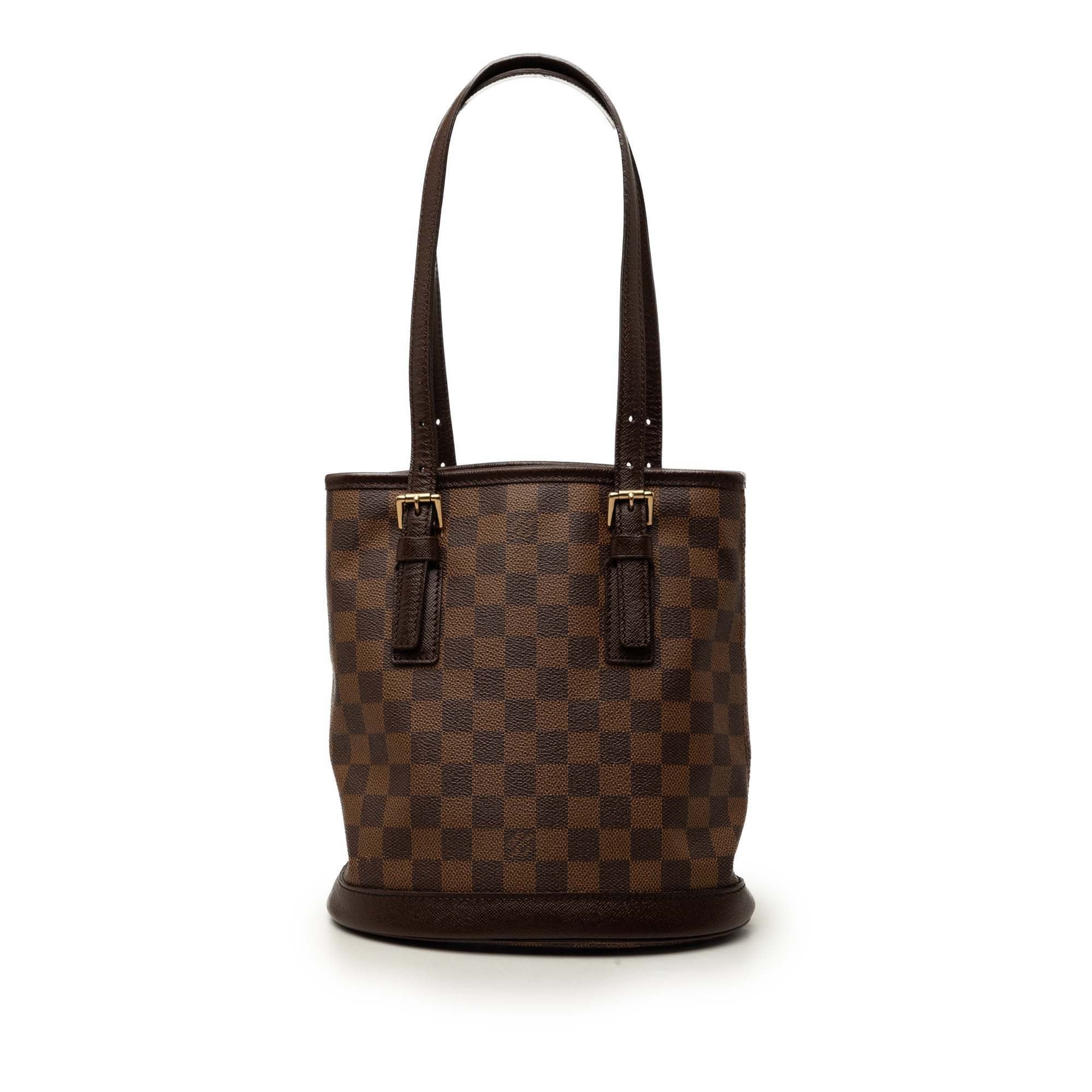 Bucket leather bag